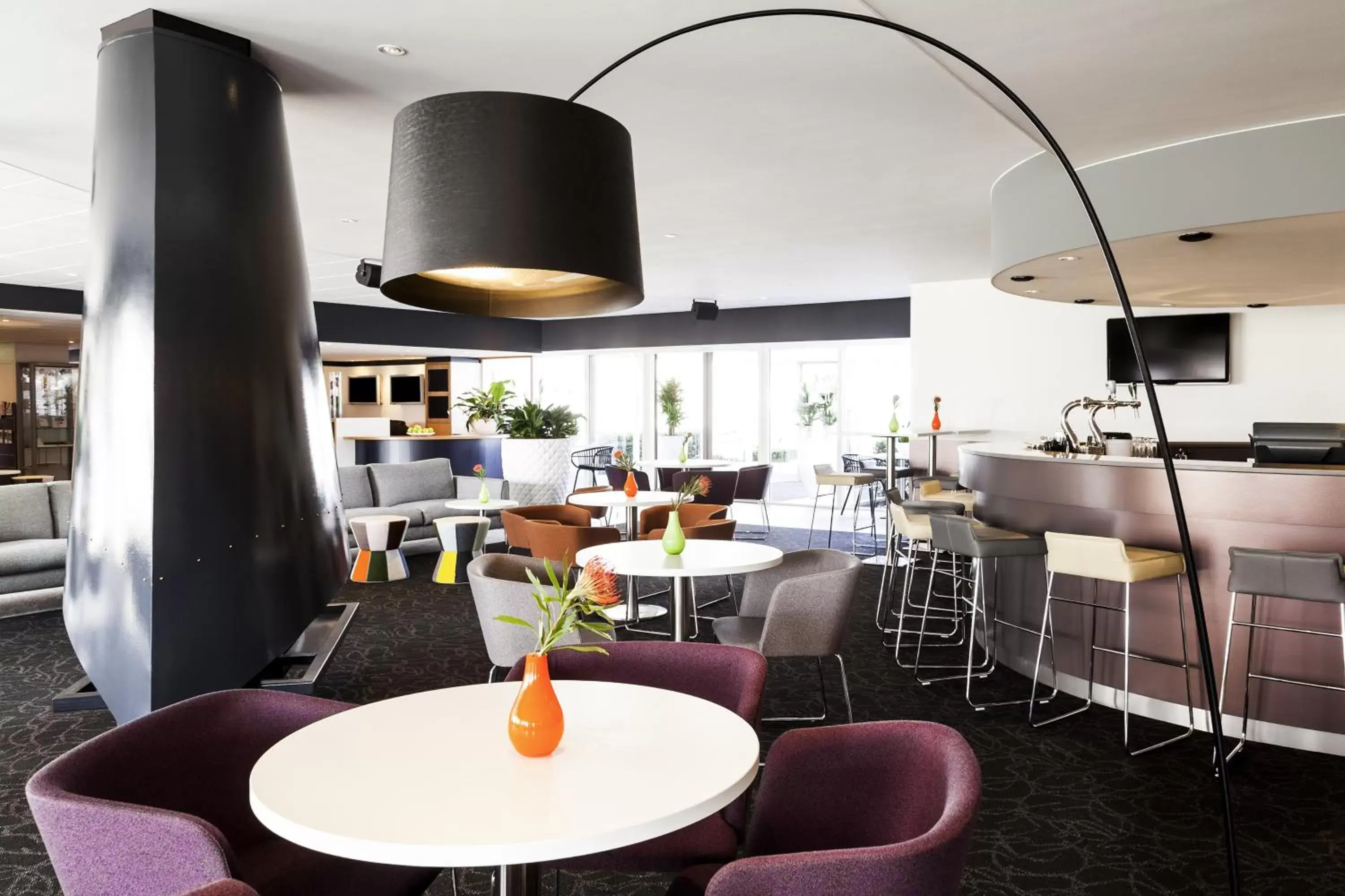 Lounge or bar, Restaurant/Places to Eat in Novotel Breda