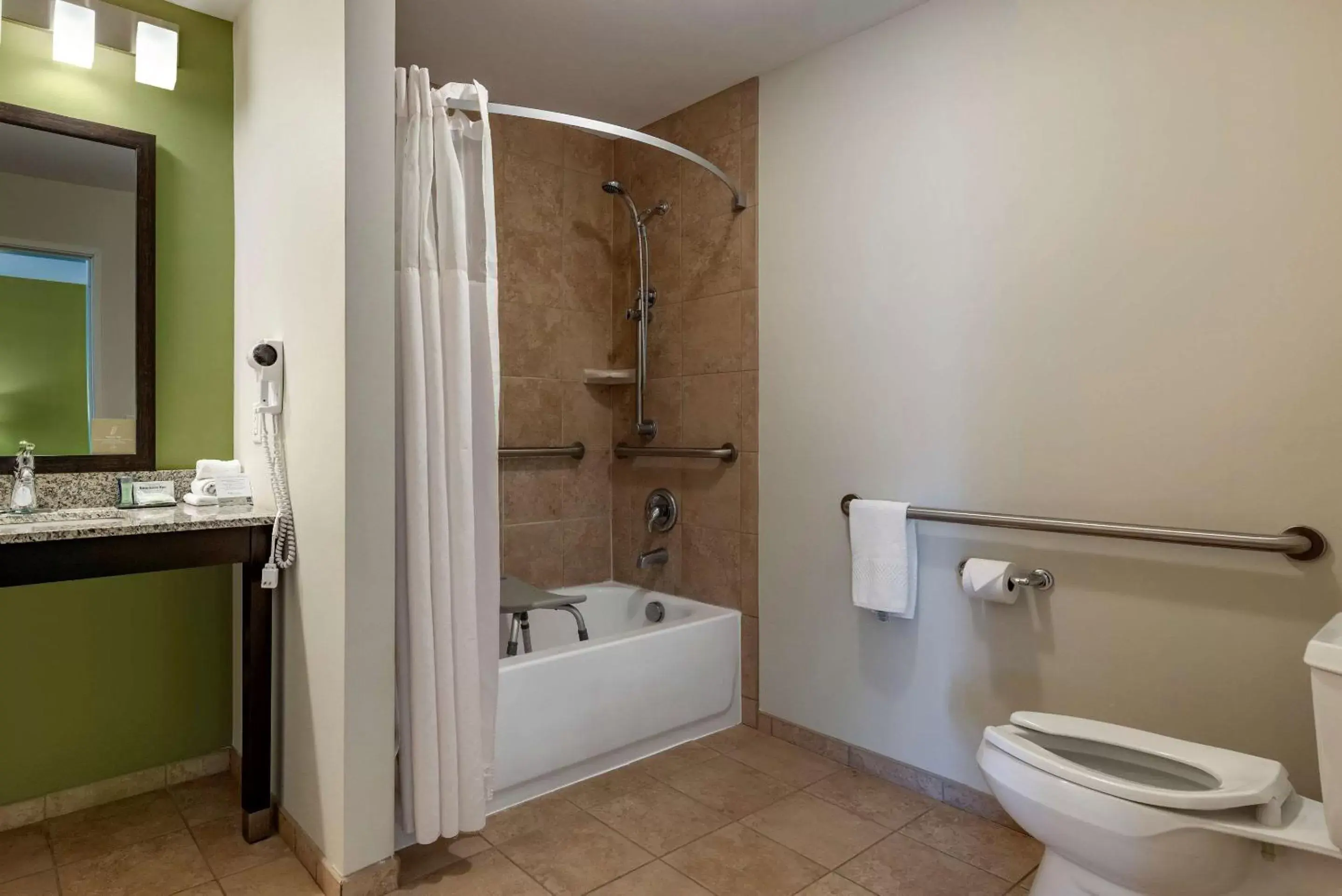 Bedroom, Bathroom in Sleep Inn & Suites Oakley I-70