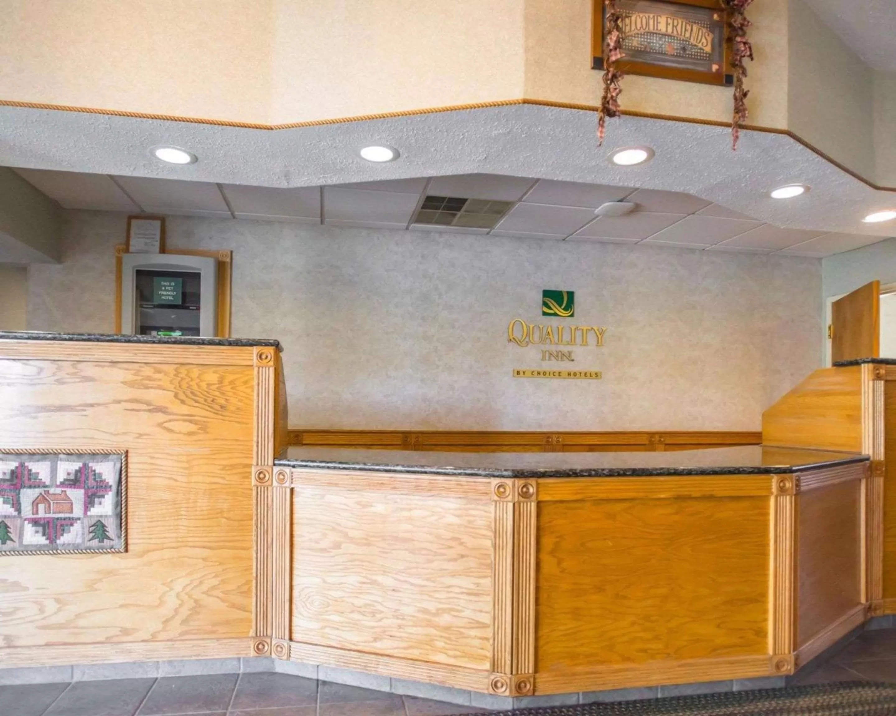 Lobby or reception in Quality Inn New Columbia-Lewisburg