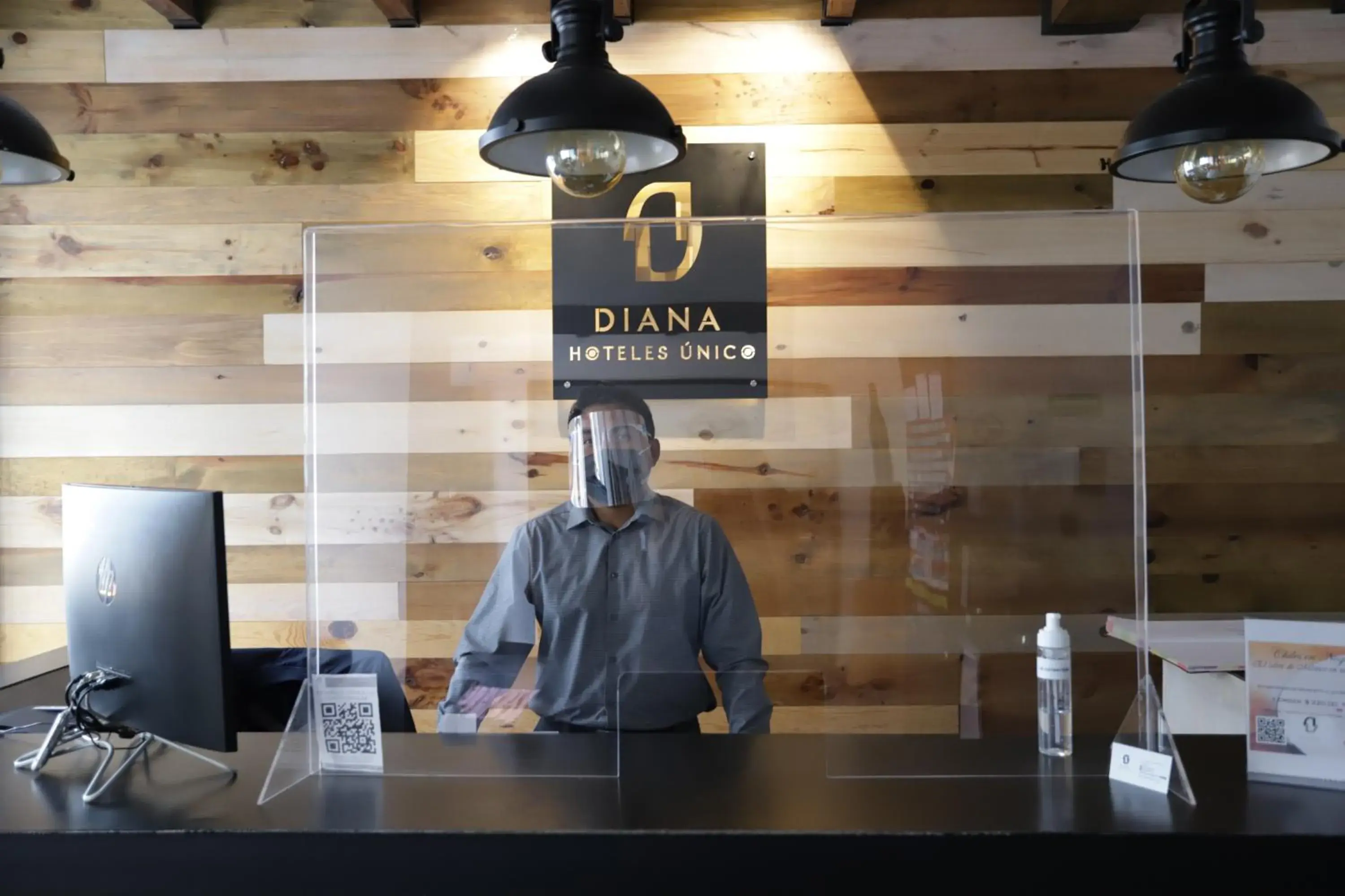 Hotel Diana