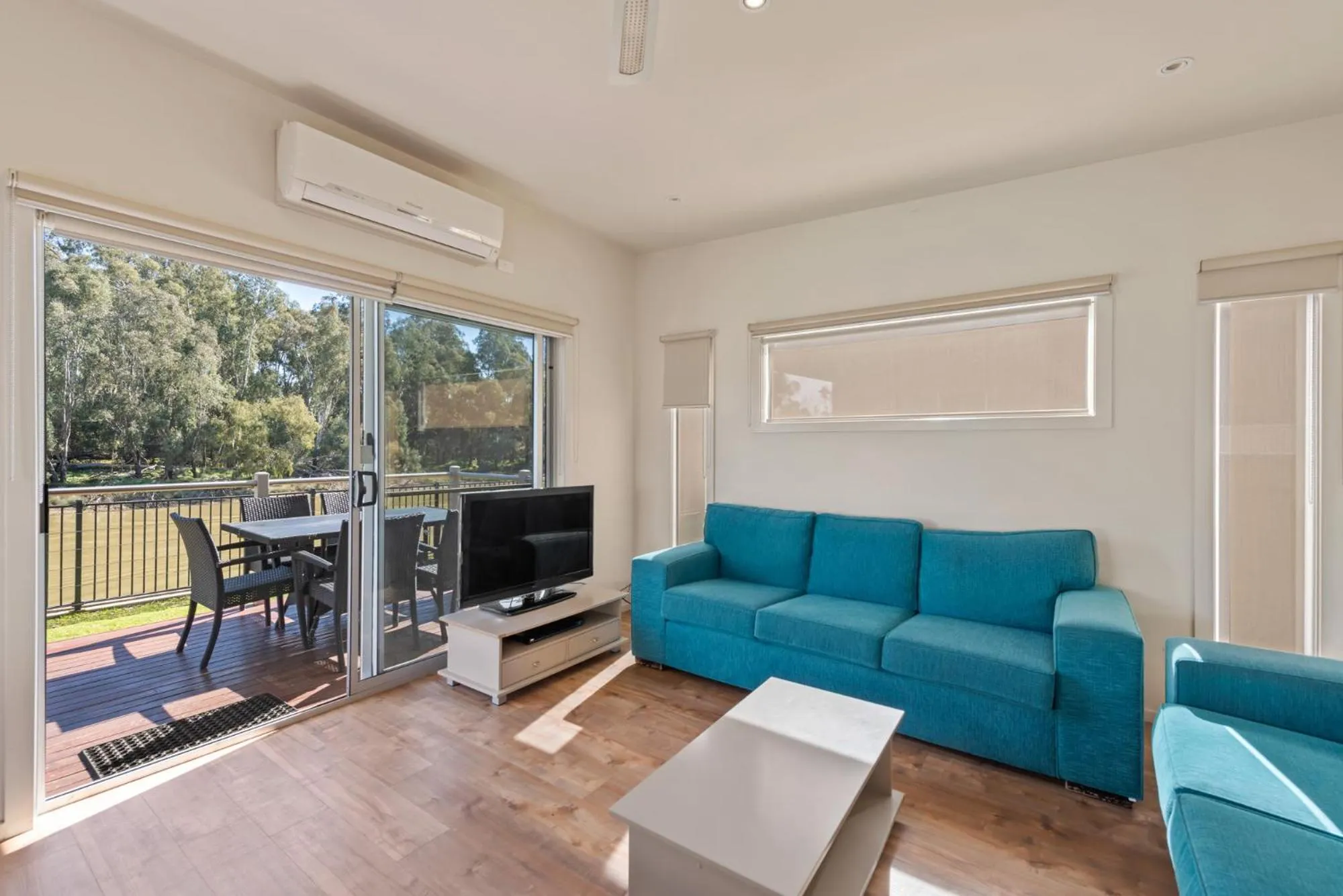 Living room in Discovery Parks - Maidens Inn Moama
