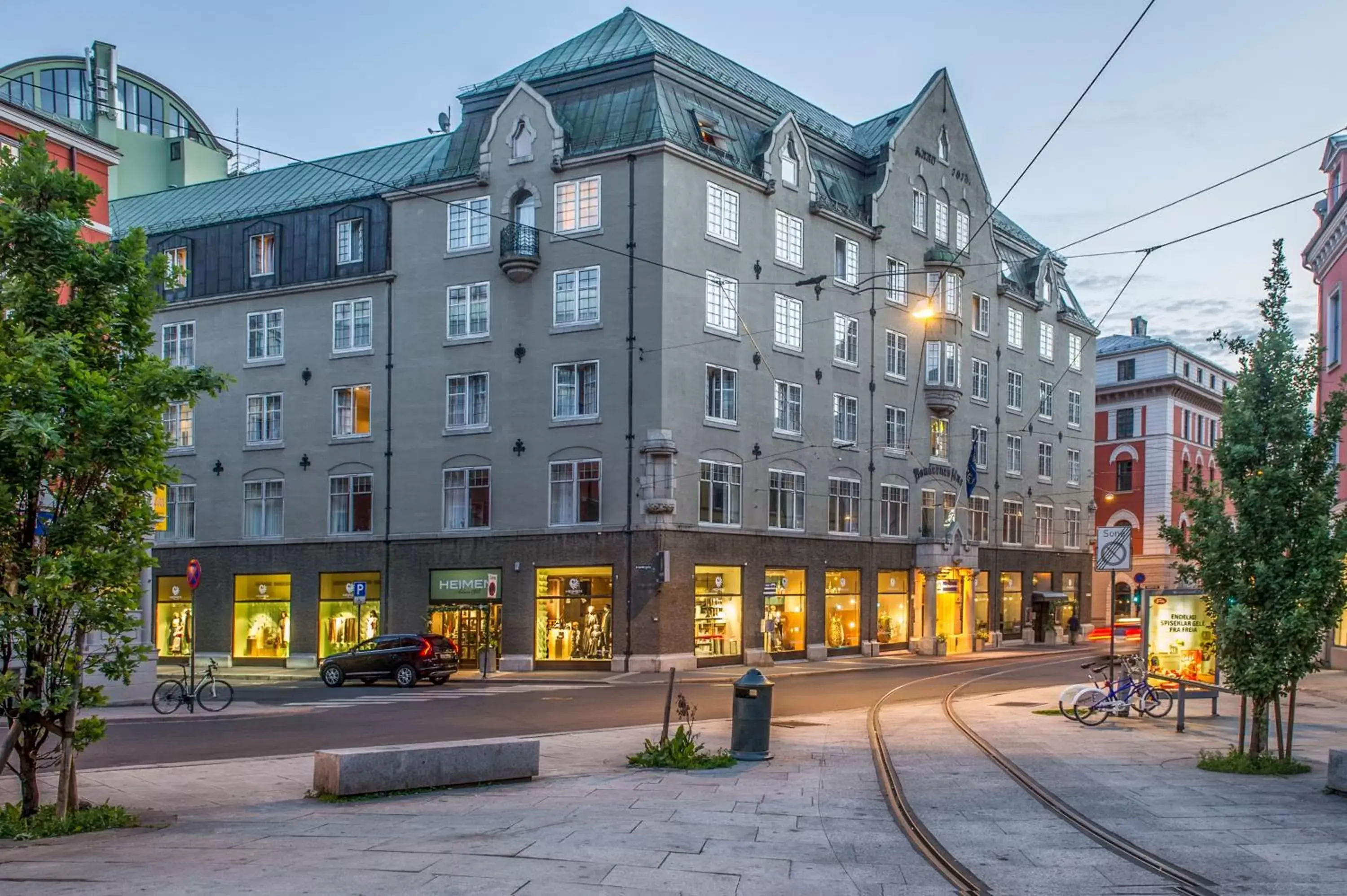 Facade/entrance, Property Building in Hotell Bondeheimen