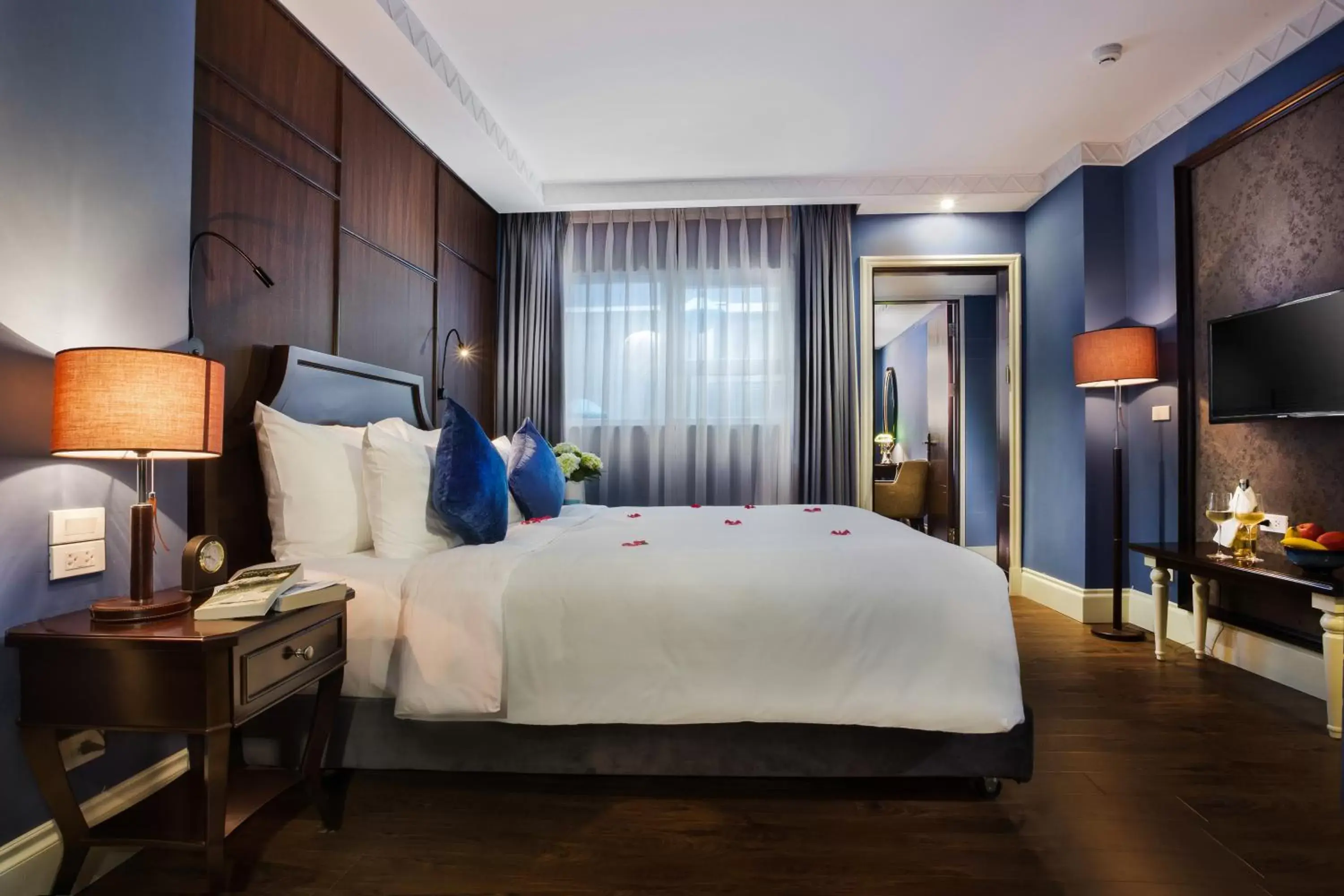 Bedroom, Bed in O'Gallery Premier Hotel & Spa