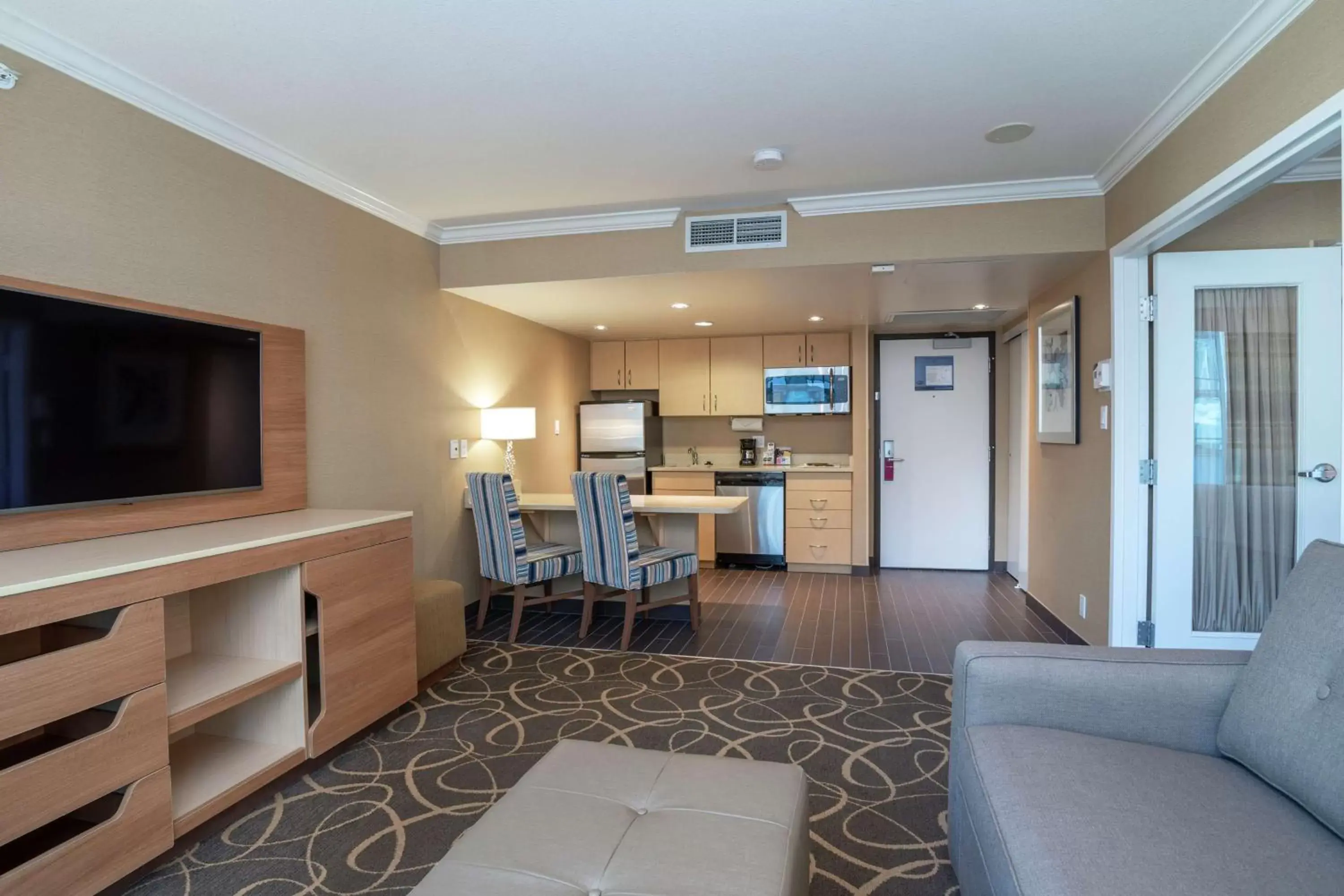 Bedroom, Seating Area in Hampton Inn & Suites, by Hilton - Vancouver Downtown