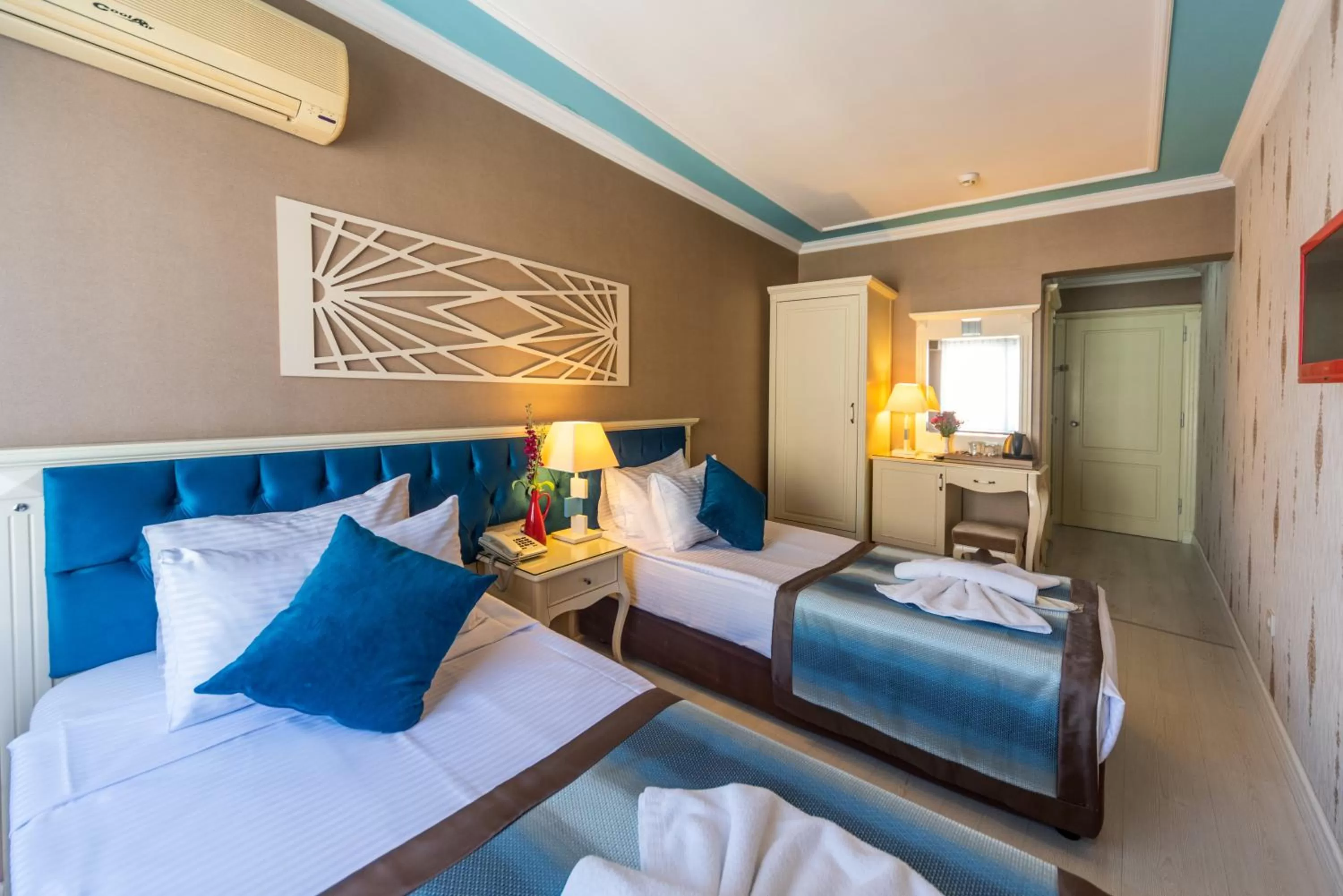 Photo of the whole room, Bed in Viva Deluxe Hotel