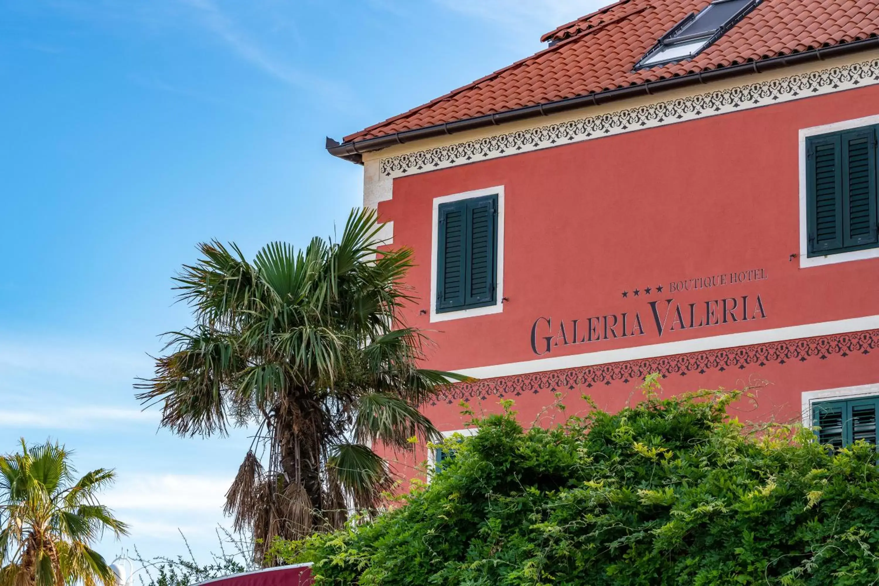 Facade/entrance in Galeria Valeria Seaside Downtown - MAG Quaint & Elegant Boutique Hotels