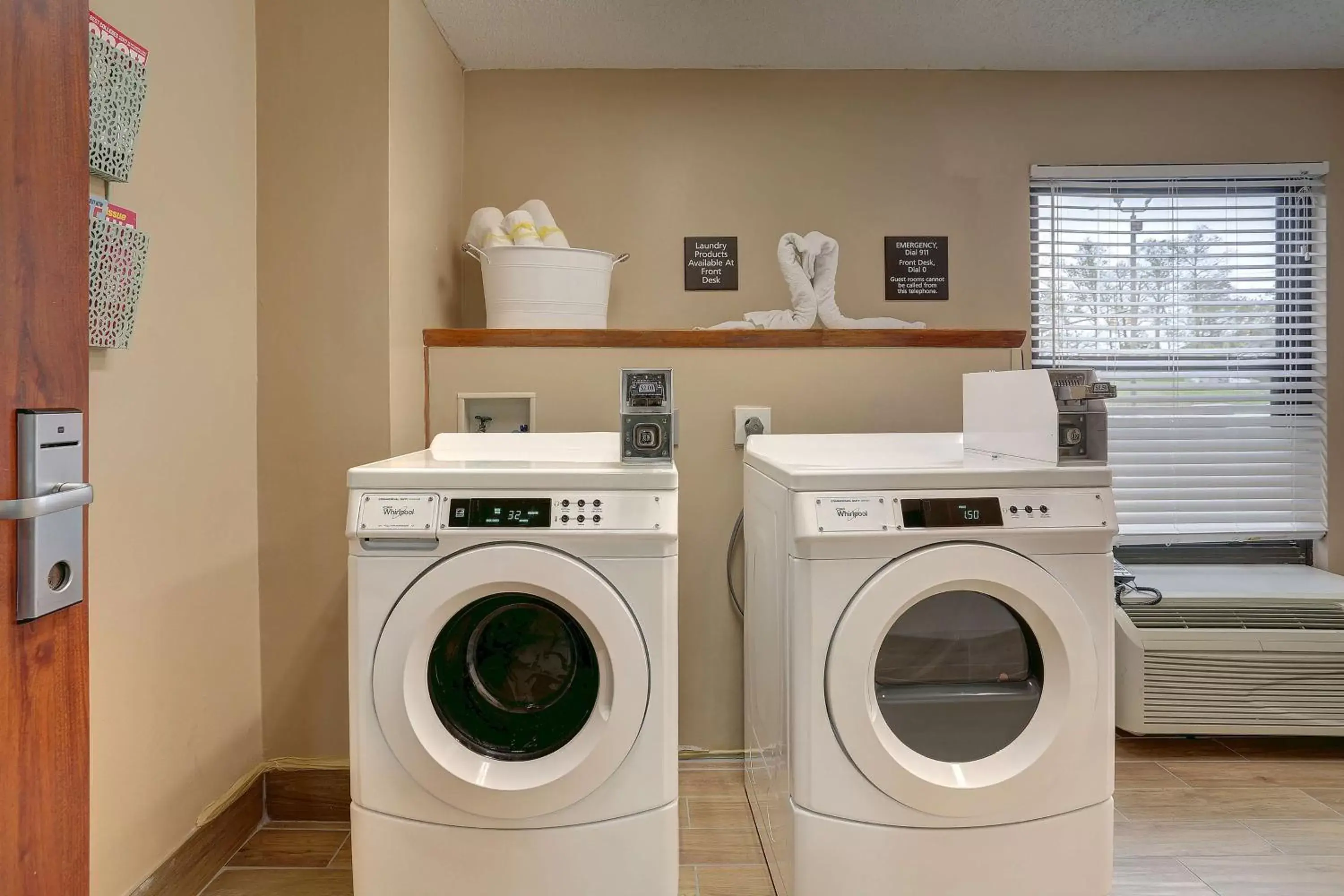 Property building in Hampton Inn Nashville-I-24 Hickory Hollow Property building in Hampton Inn Nashville-I-24 Hickory Hollow