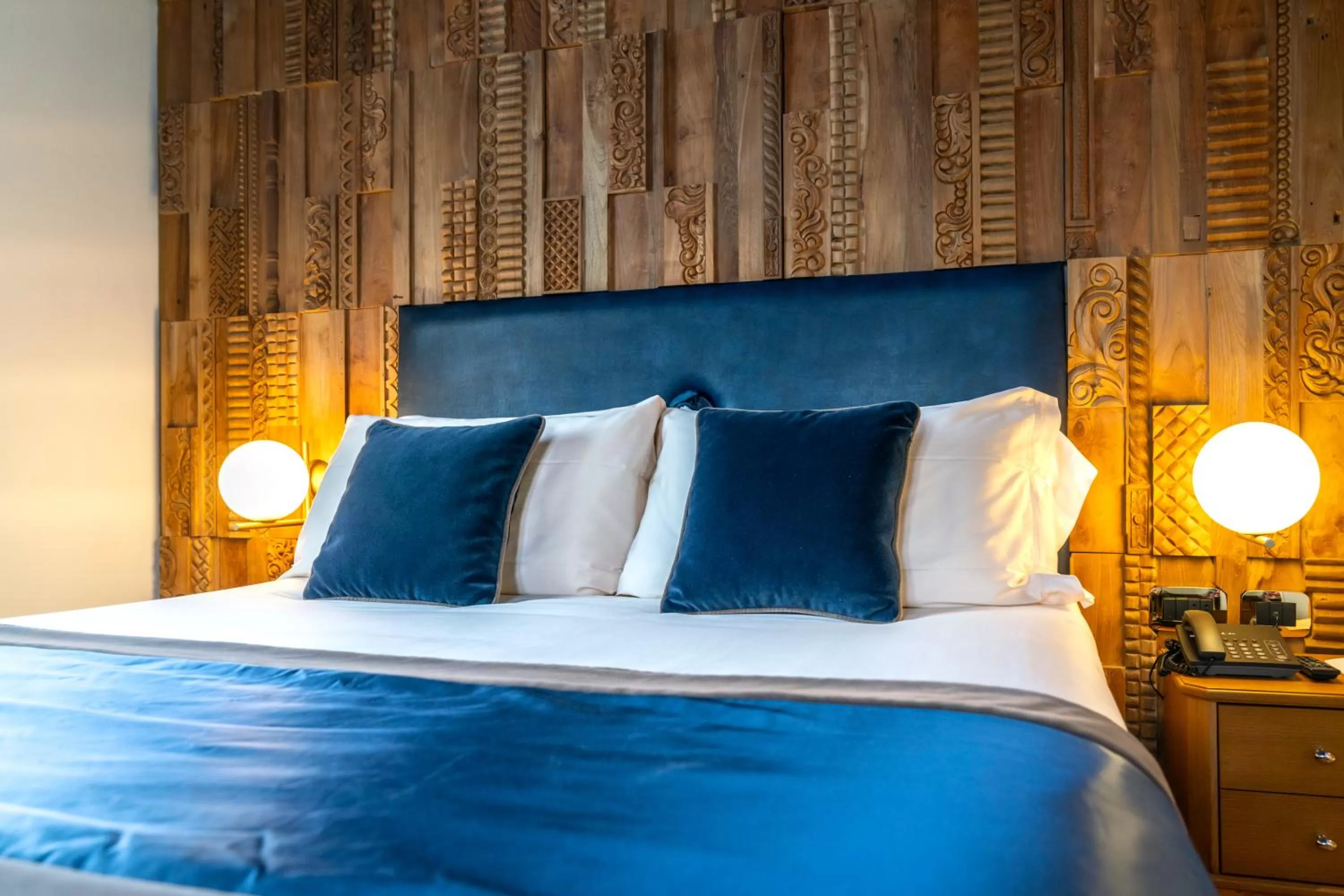 Bed in Ambra Cortina Luxury&Fashion Hotel