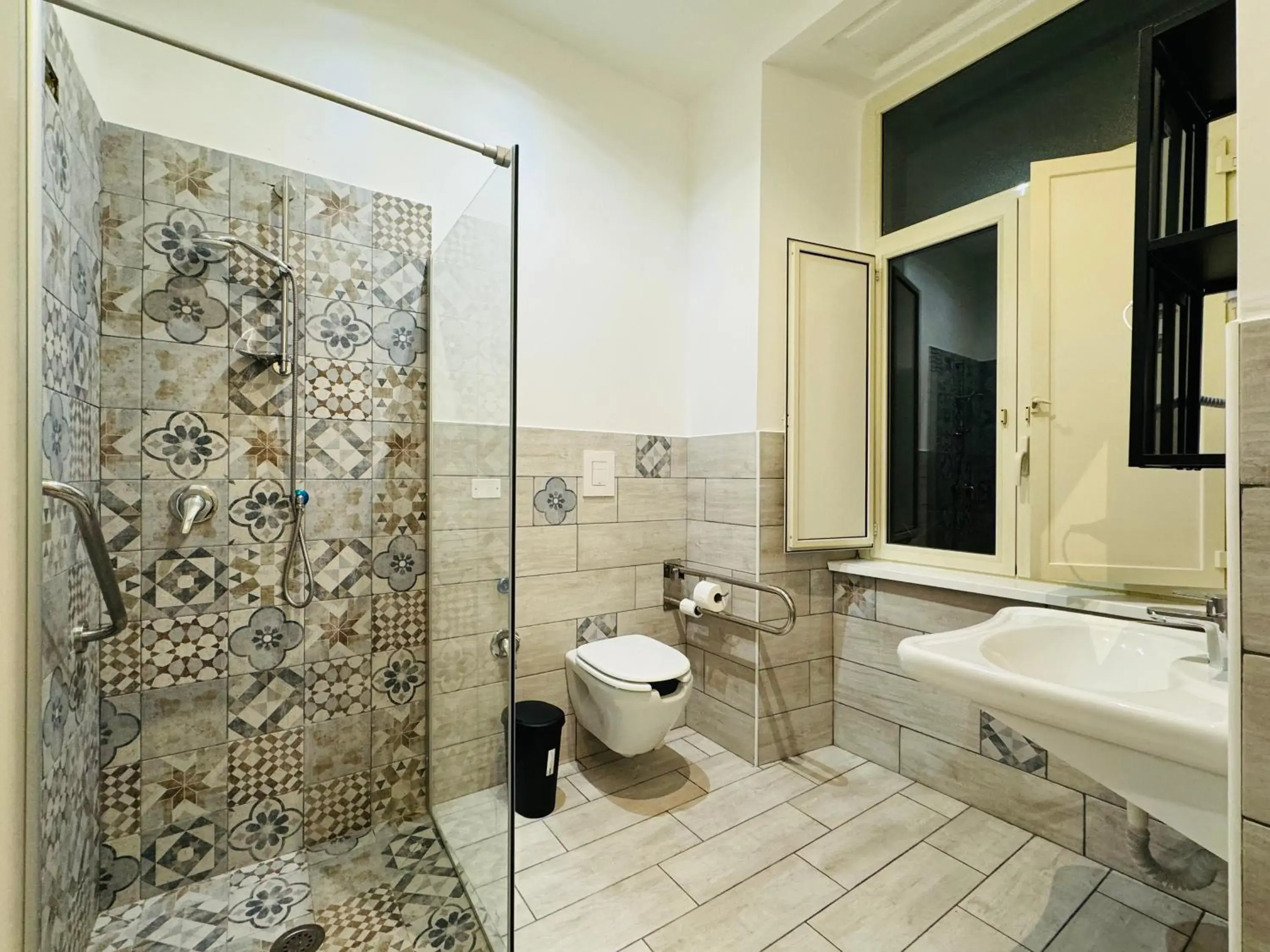 Bathroom in Hostel Mancini Naples