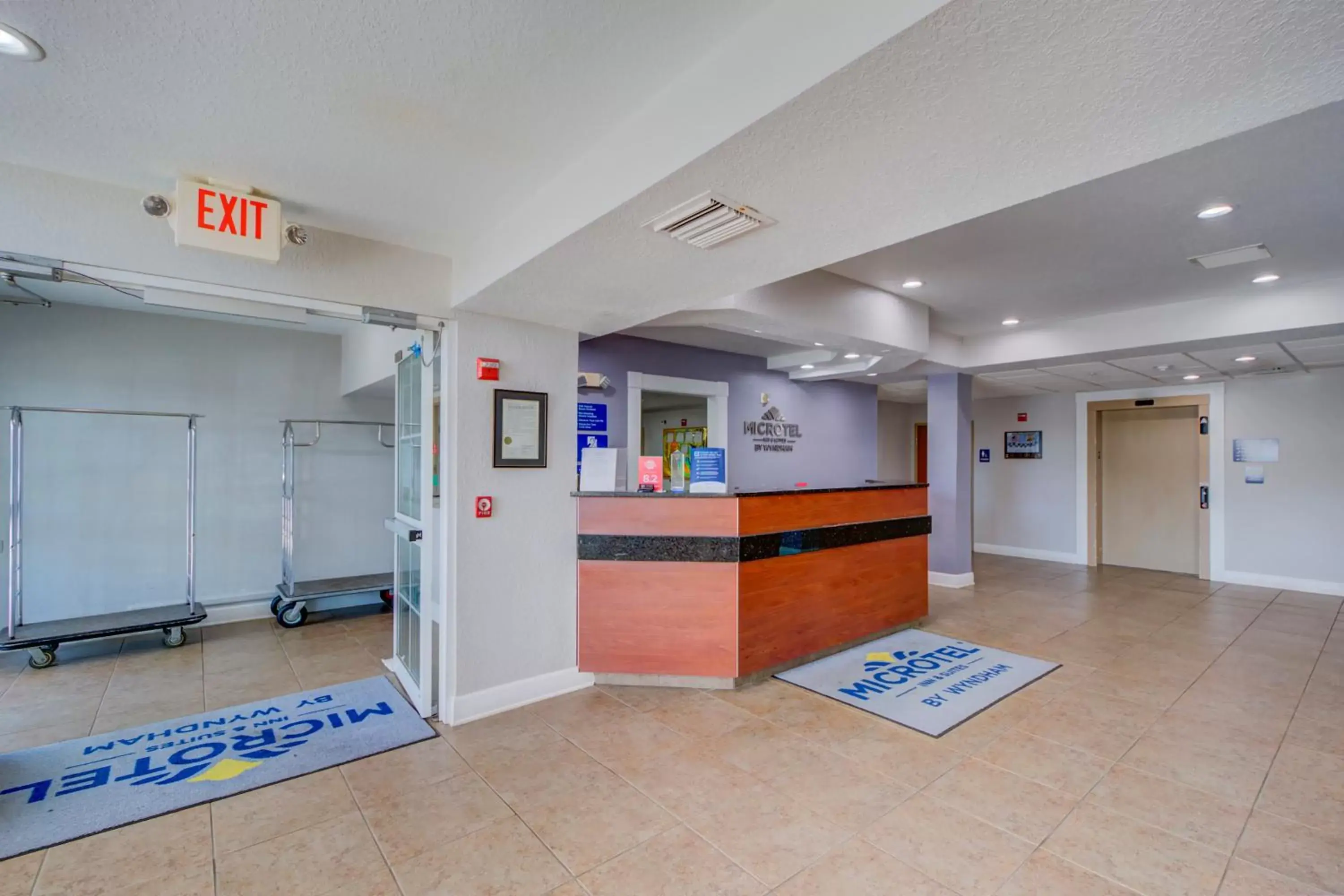 Lobby or reception in Microtel Inn and Suites - Zephyrhills Lobby or reception in Microtel Inn and Suites - Zephyrhills