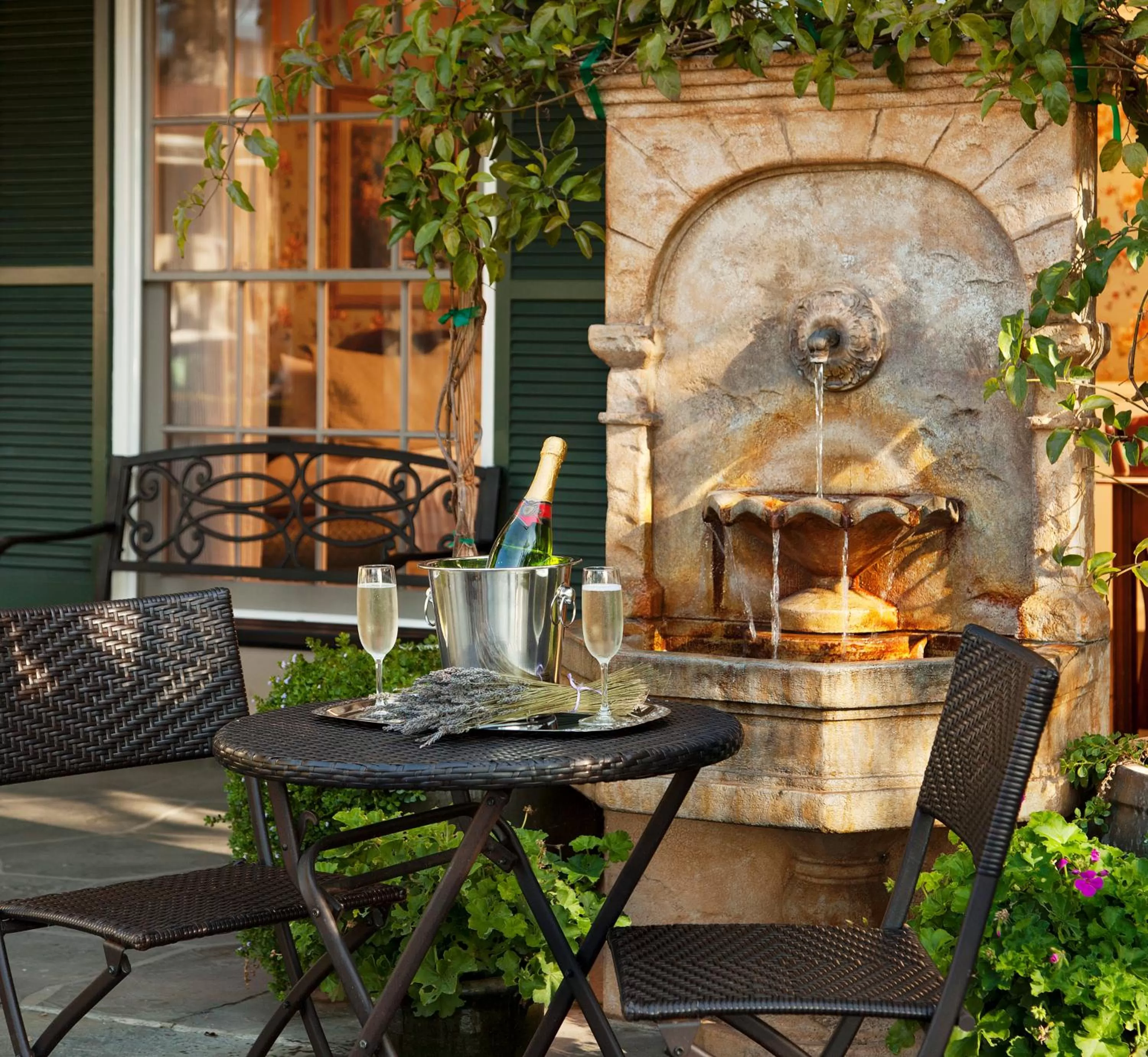 Balcony/Terrace in Lavender Inn by the Sea