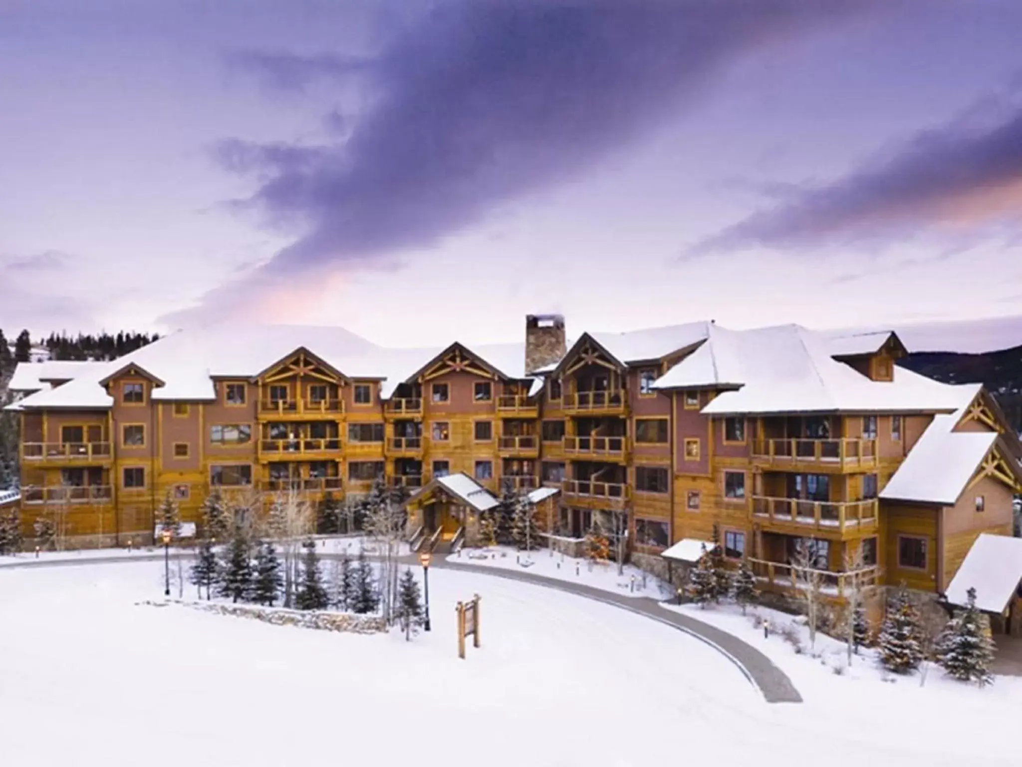 Facade/entrance, Winter in Mountain Thunder Lodge