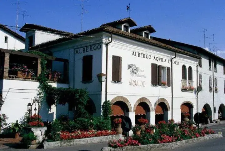 Facade/entrance in Hotel Arnaldo Aquila d'Oro (Pet-friendly)