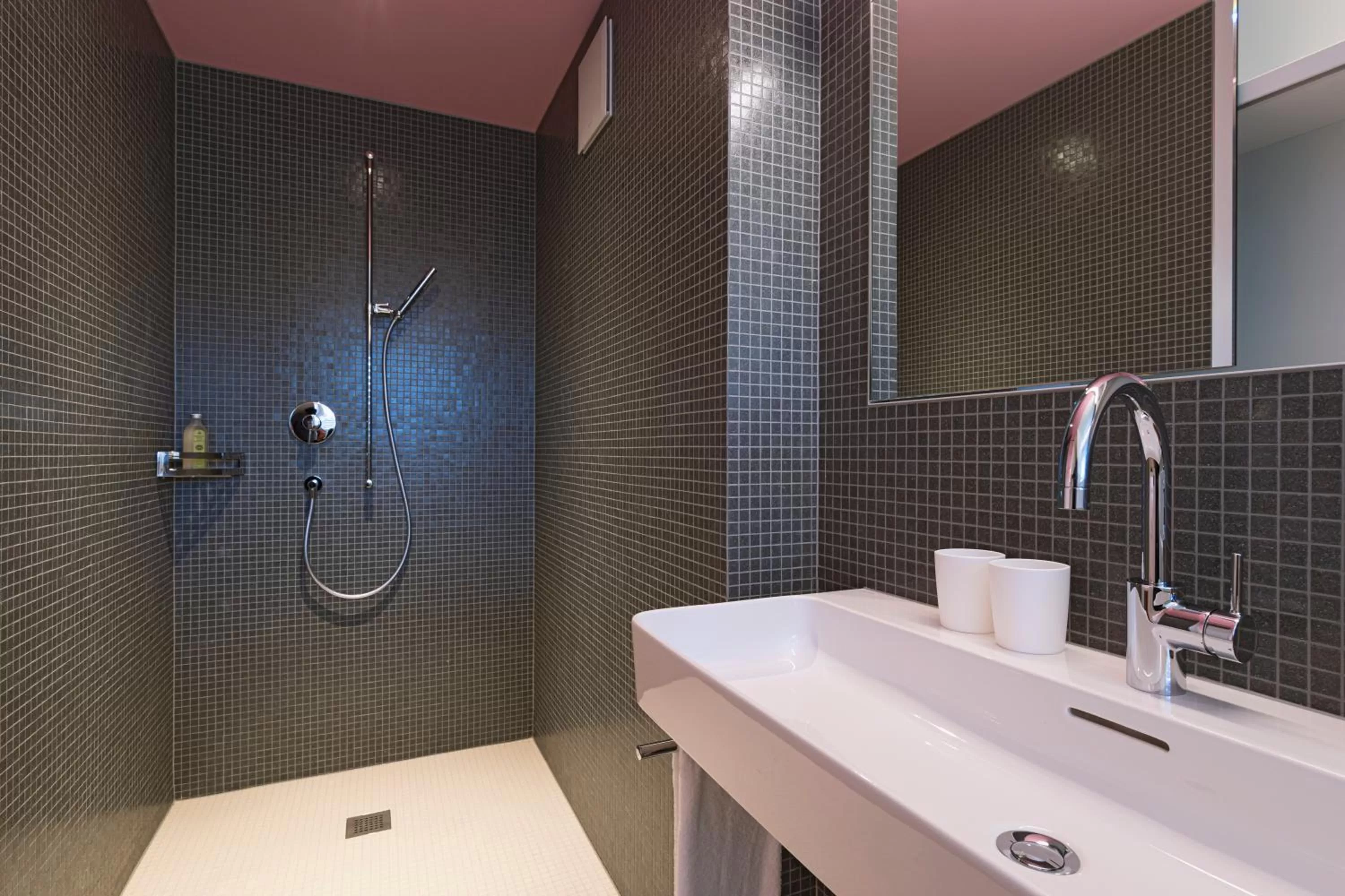 Bathroom in Hotel Dom