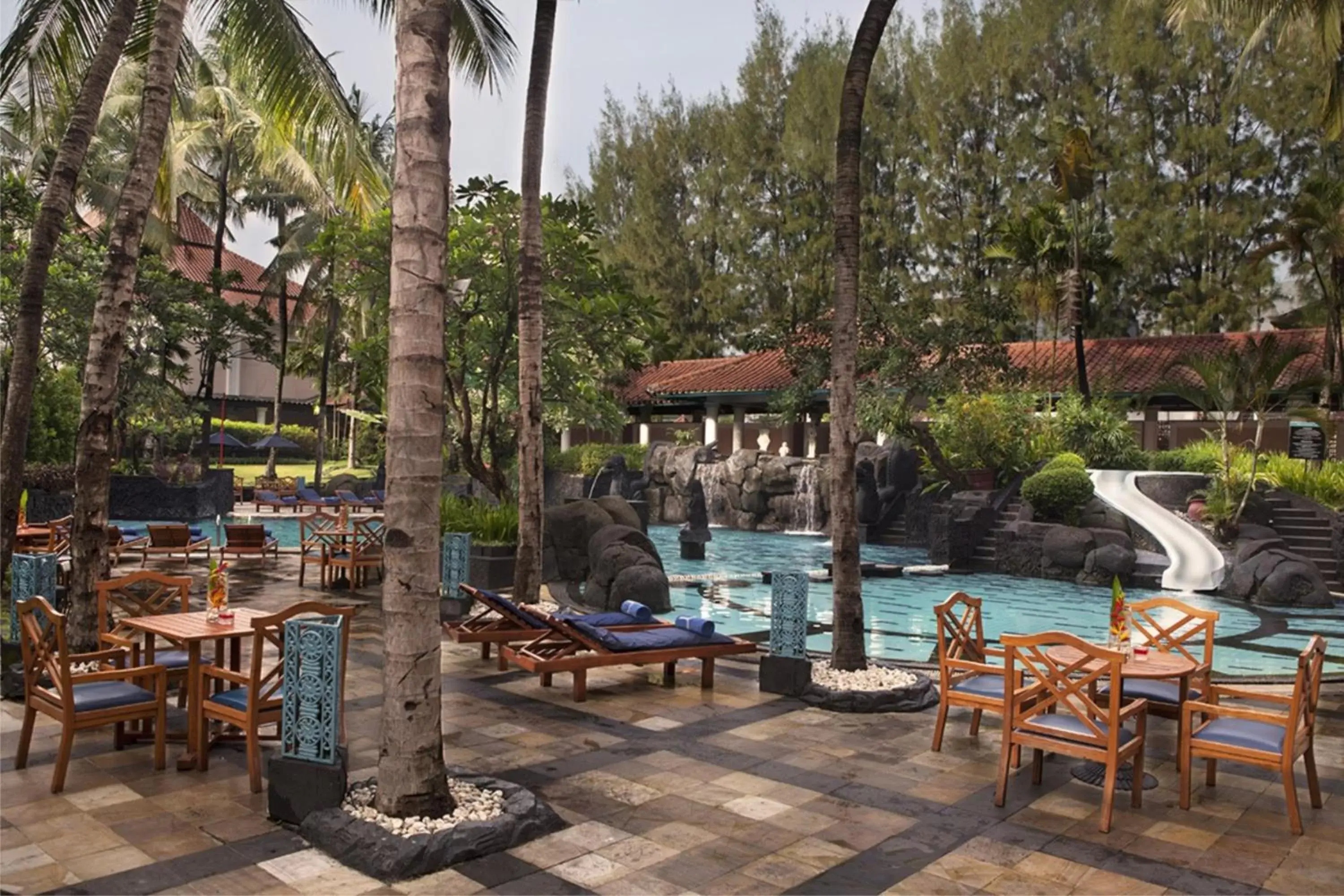 Pool view, Restaurant/Places to Eat in Melia Purosani Yogyakarta