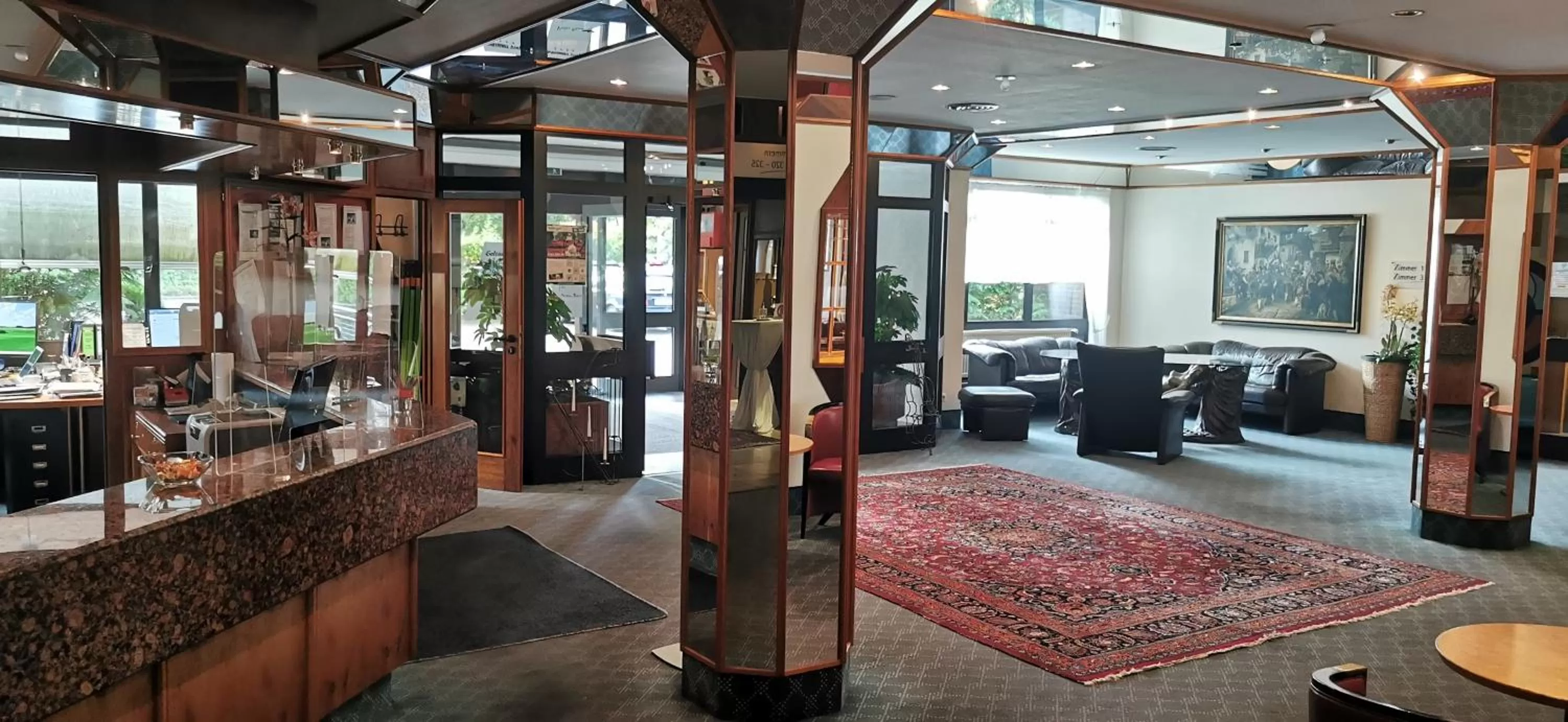 Lobby or reception in Heidehotel Soltauer Hof
