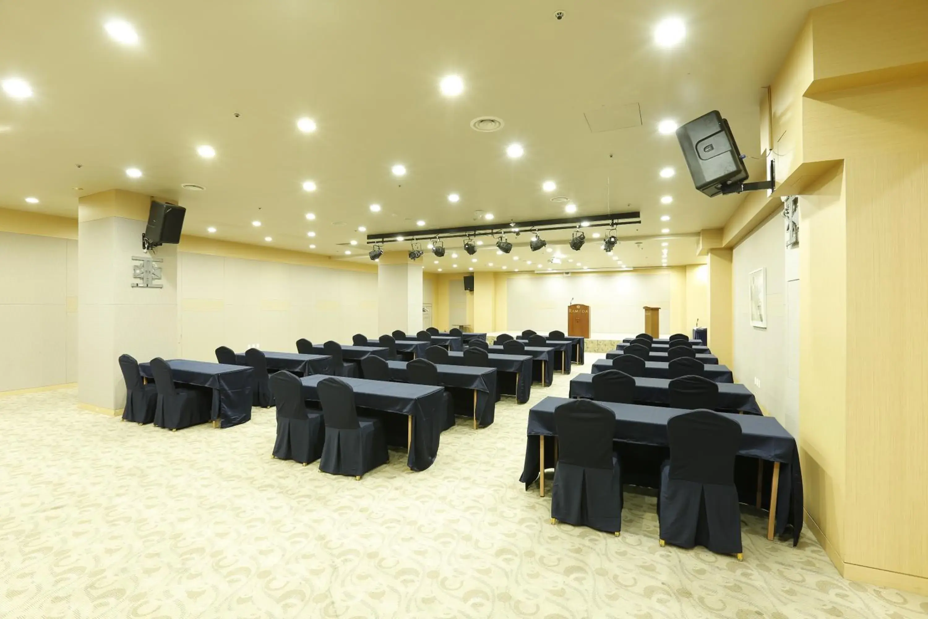 Banquet/Function facilities in Ramada by Wyndham Seoul Dongdaemun