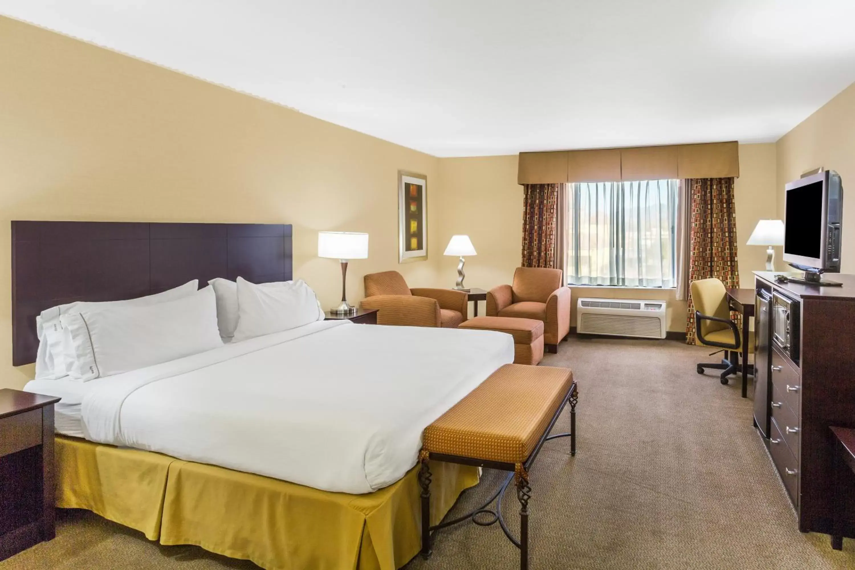Photo of the whole room in Holiday Inn Express Hotel & Suites Nogales, an IHG Hotel