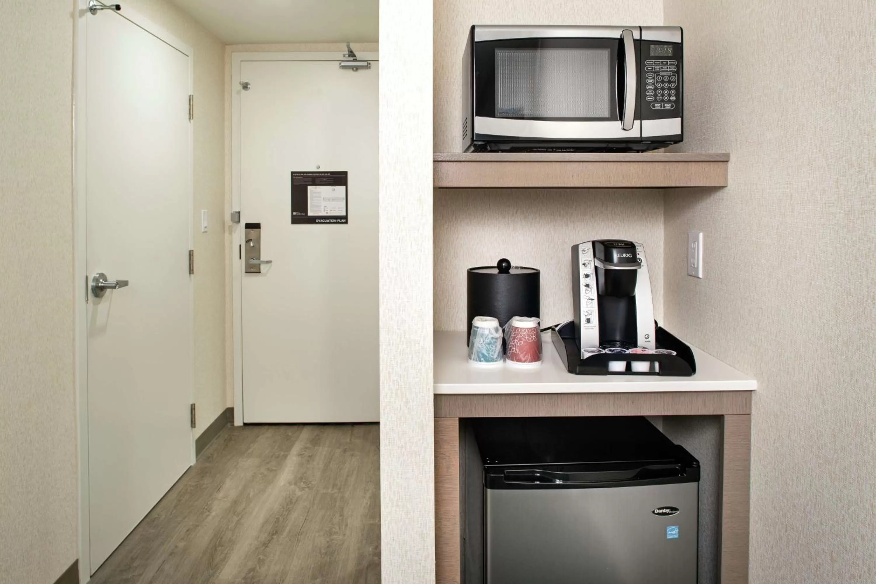 Bedroom in Hilton Garden Inn Toronto-Oakville