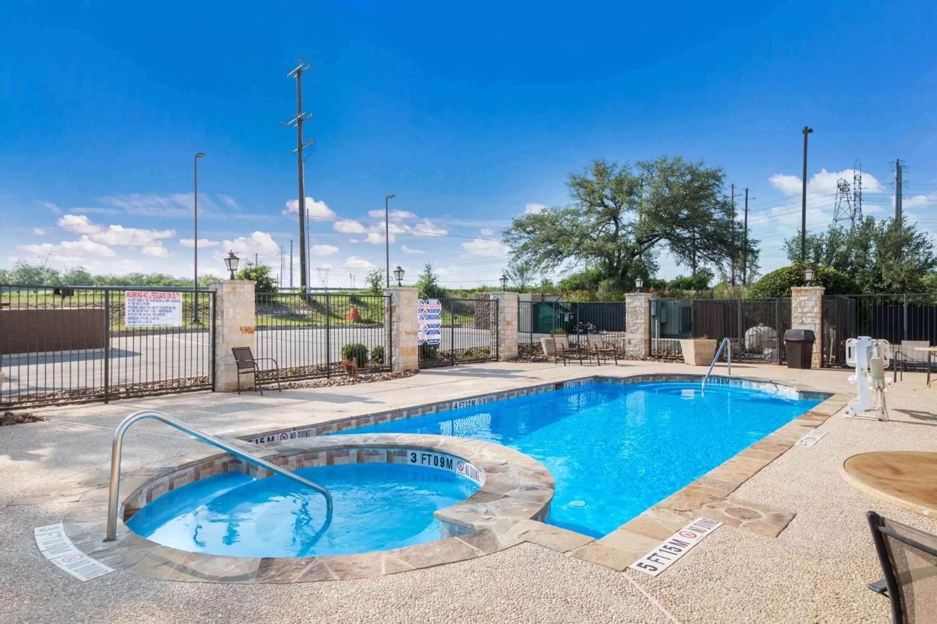 Pool view, Swimming Pool in SureStay Hotel by Best Western San Antonio West SeaWorld