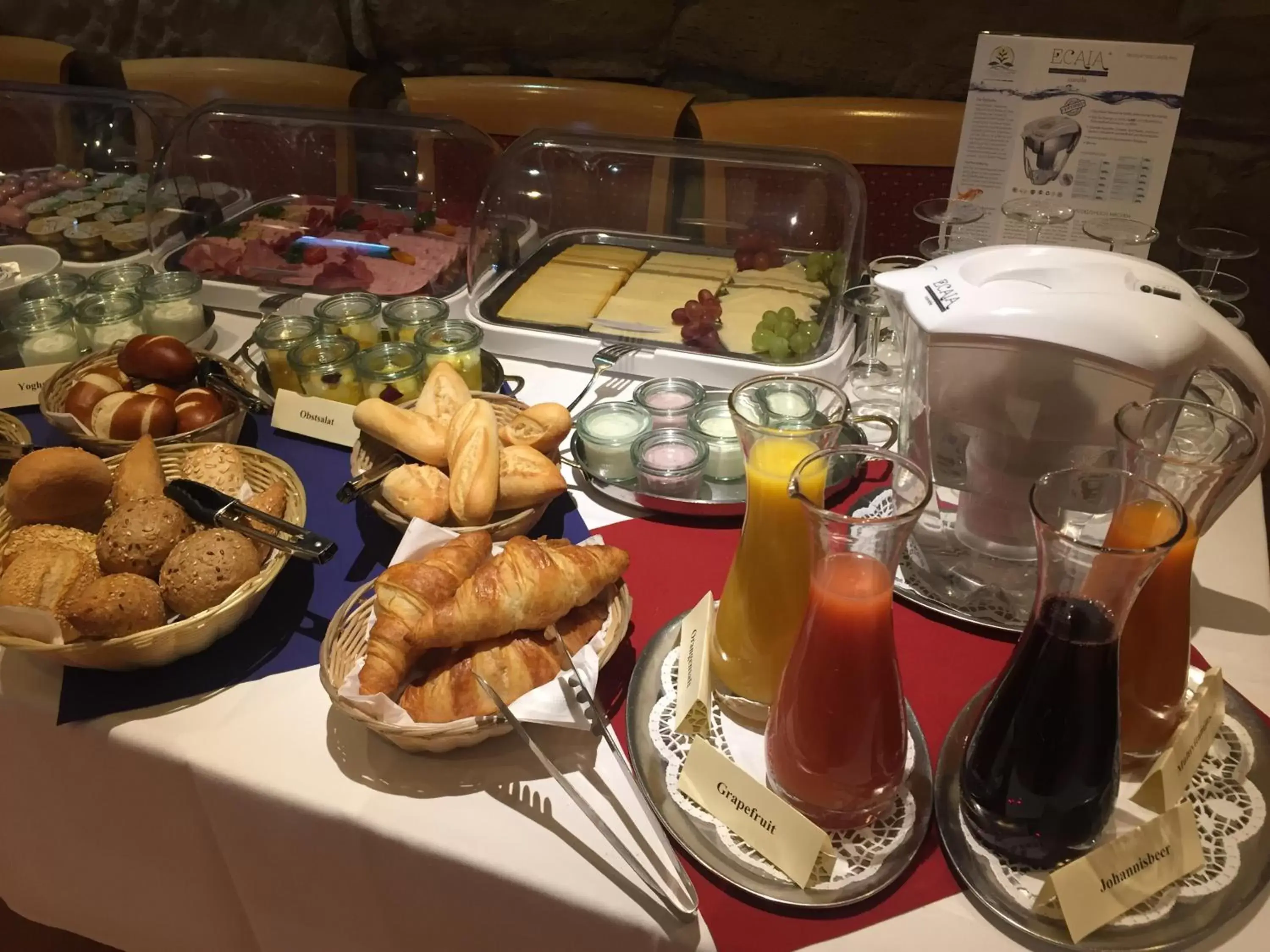 Breakfast in Hotel Restaurant Zehntscheune