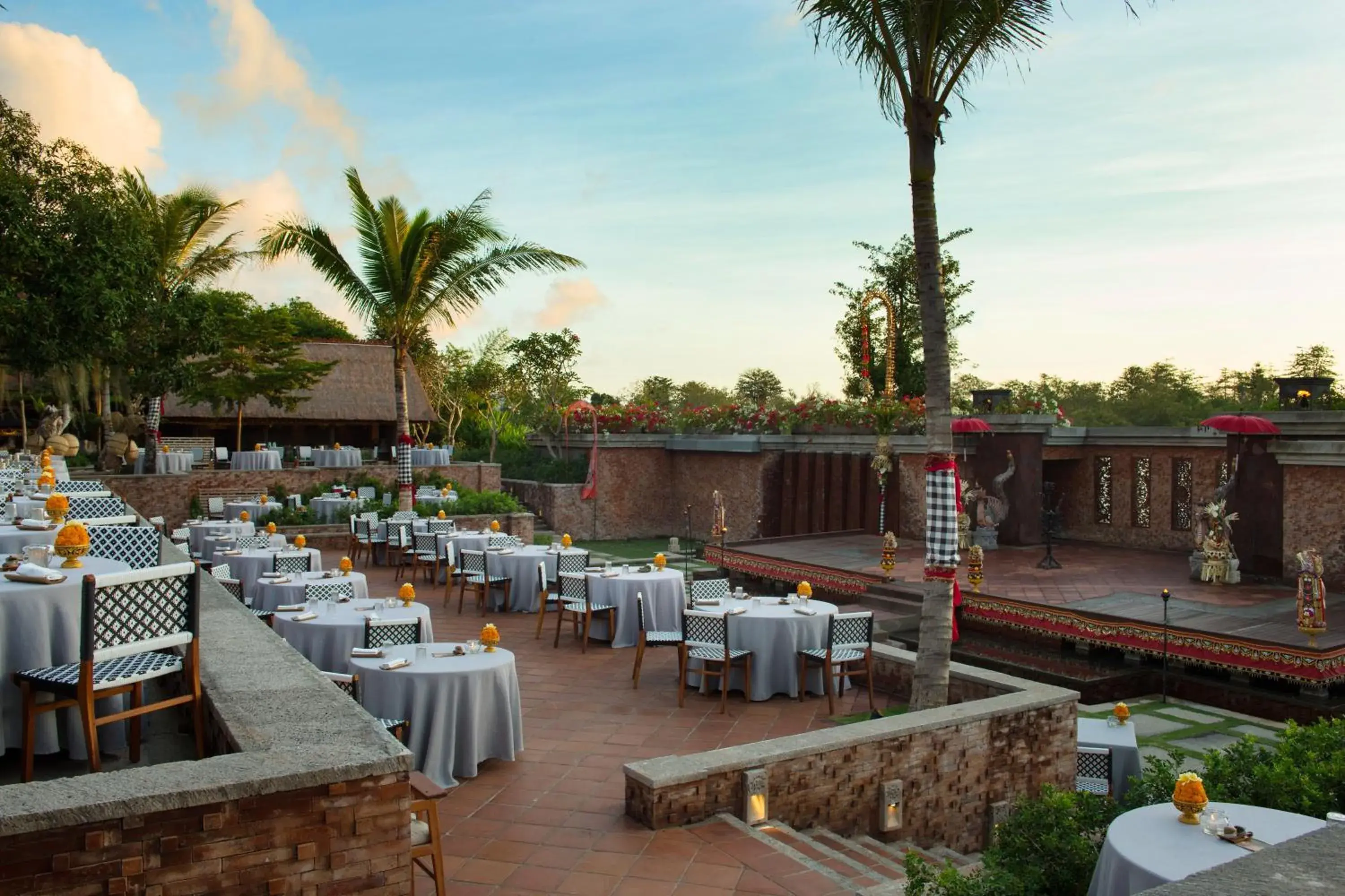 Restaurant/Places to Eat in AYANA Villas Bali