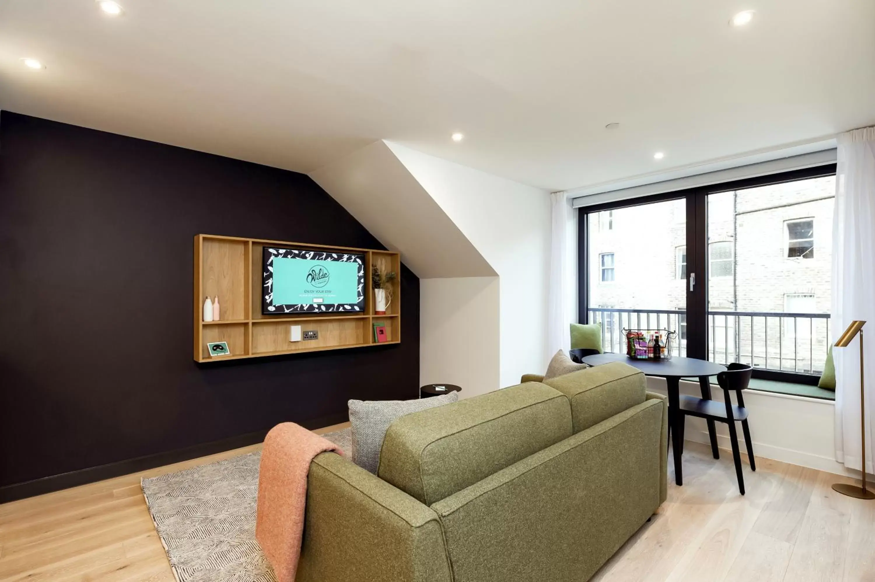 Seating area, TV/Entertainment Center in Wilde Aparthotels by Staycity Edinburgh Grassmarket