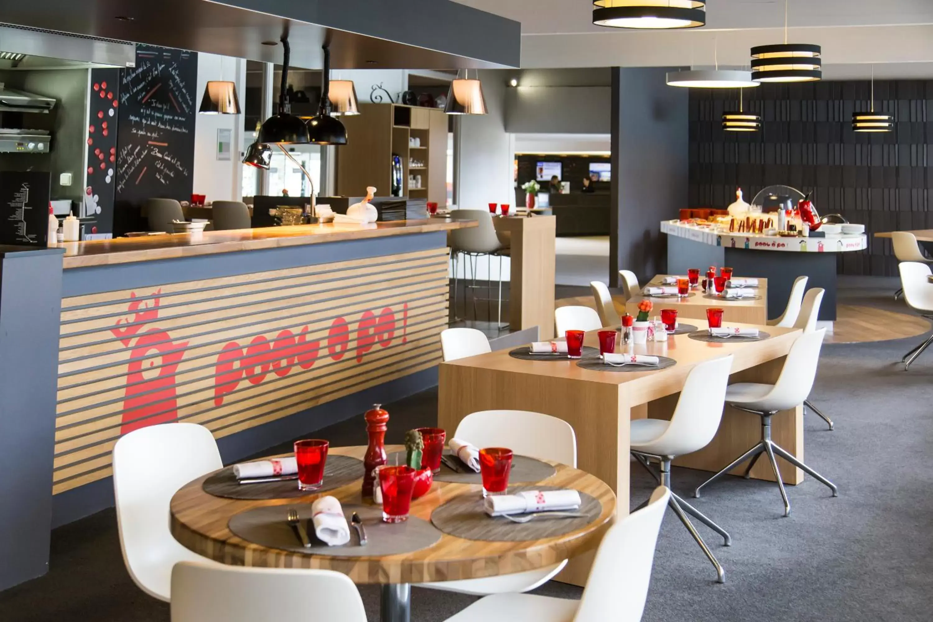 Restaurant/places to eat in Kyriad Montchanin le Creusot Restaurant/places to eat in Kyriad Montchanin le Creusot