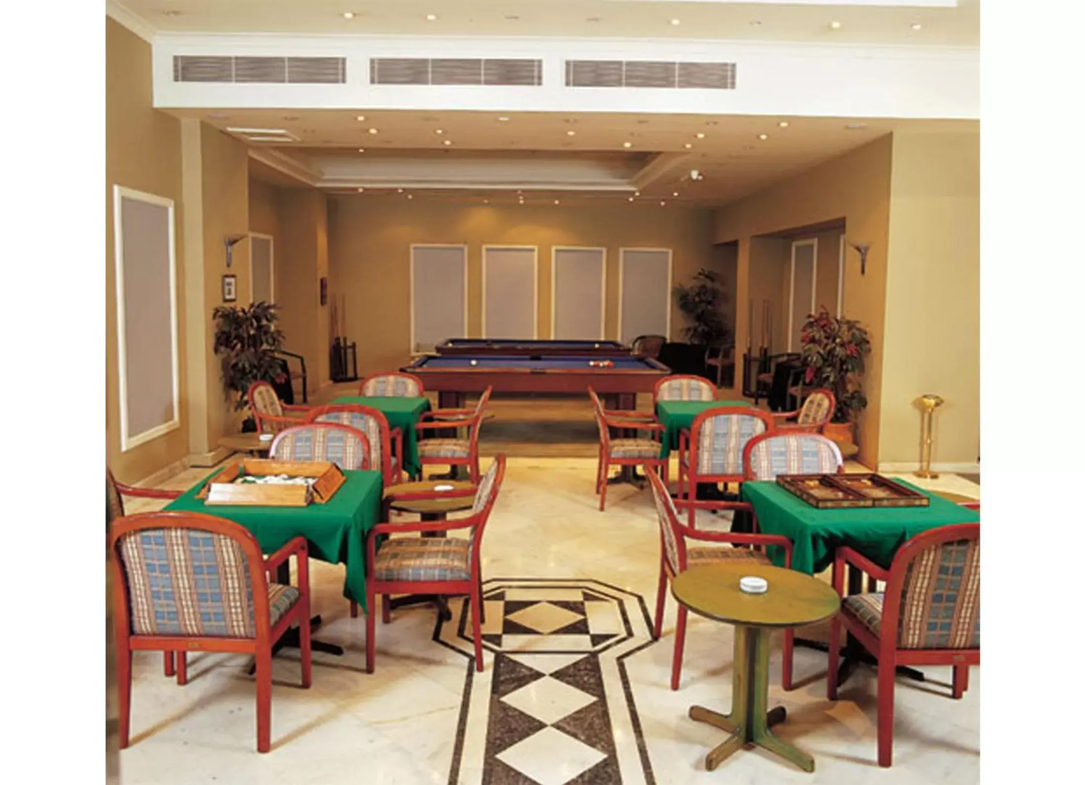 Game Room, Restaurant/Places to Eat in Akgun Istanbul Hotel