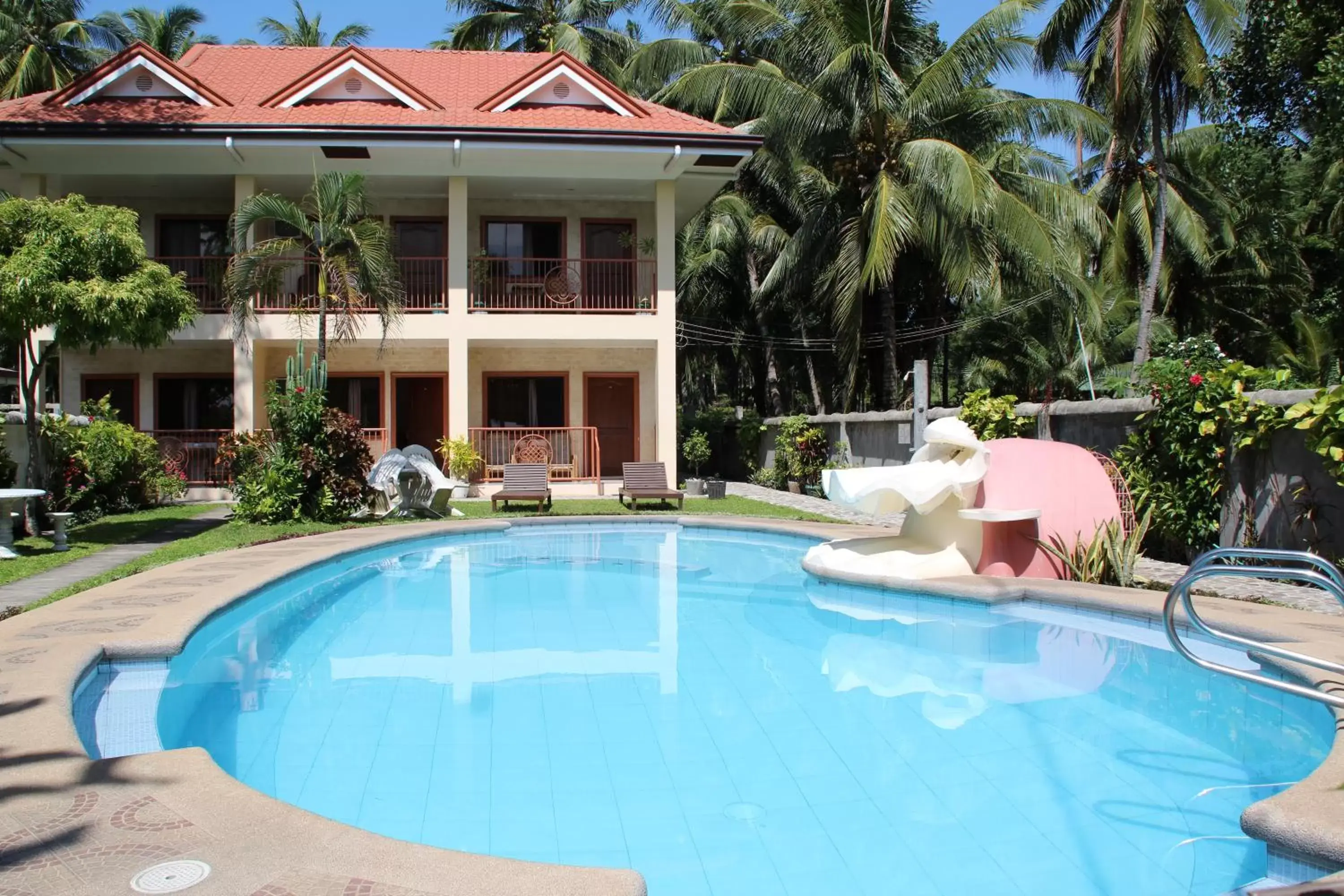 Property building, Swimming Pool in Wellbeach Dive Resort