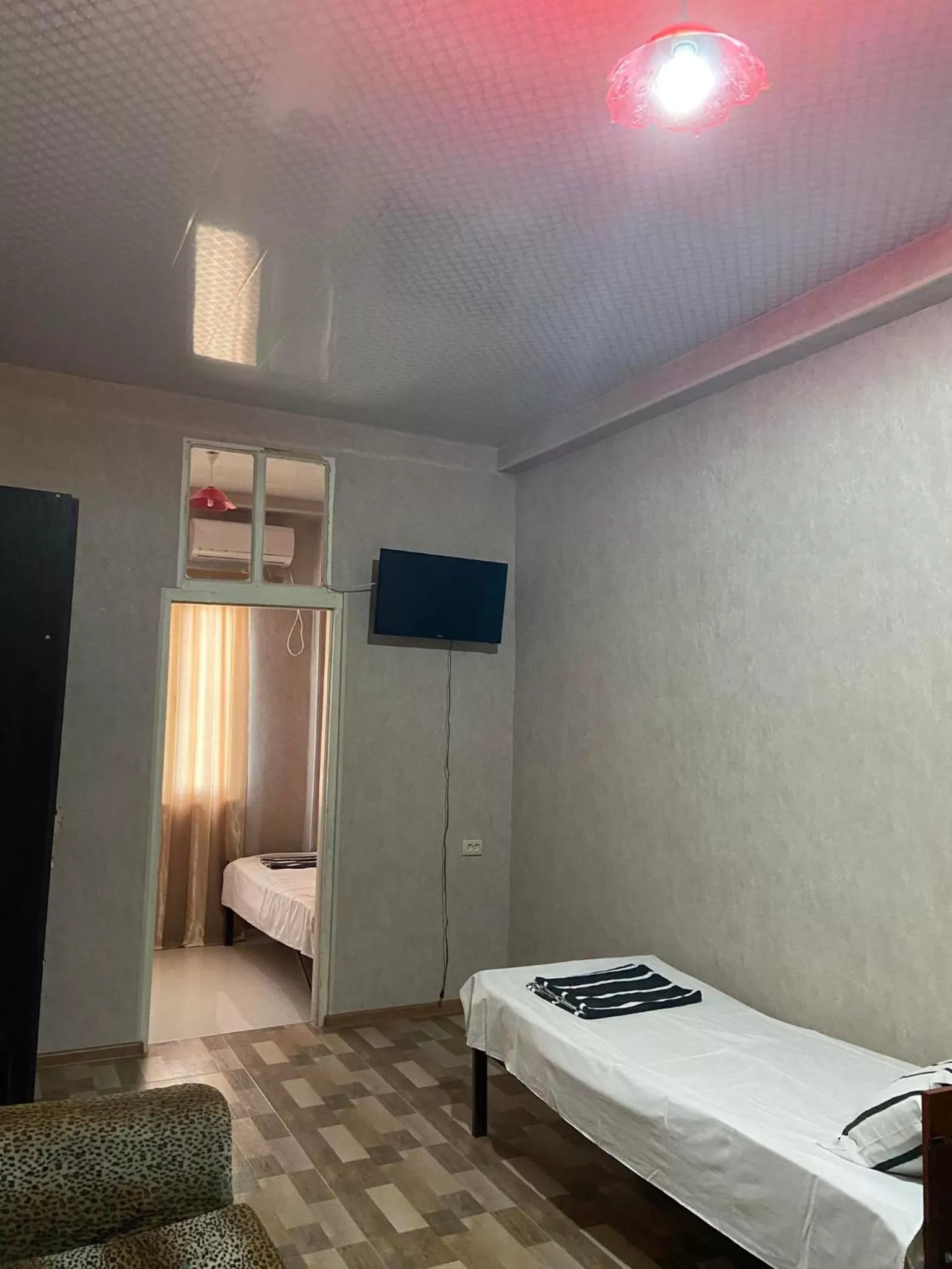 TV/Entertainment Center in Hostel Golden Fleece