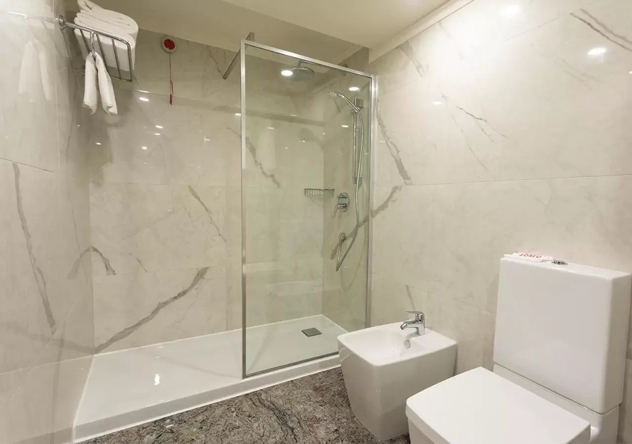 Sauna, Bathroom in Zorlu Grand Hotel Trabzon