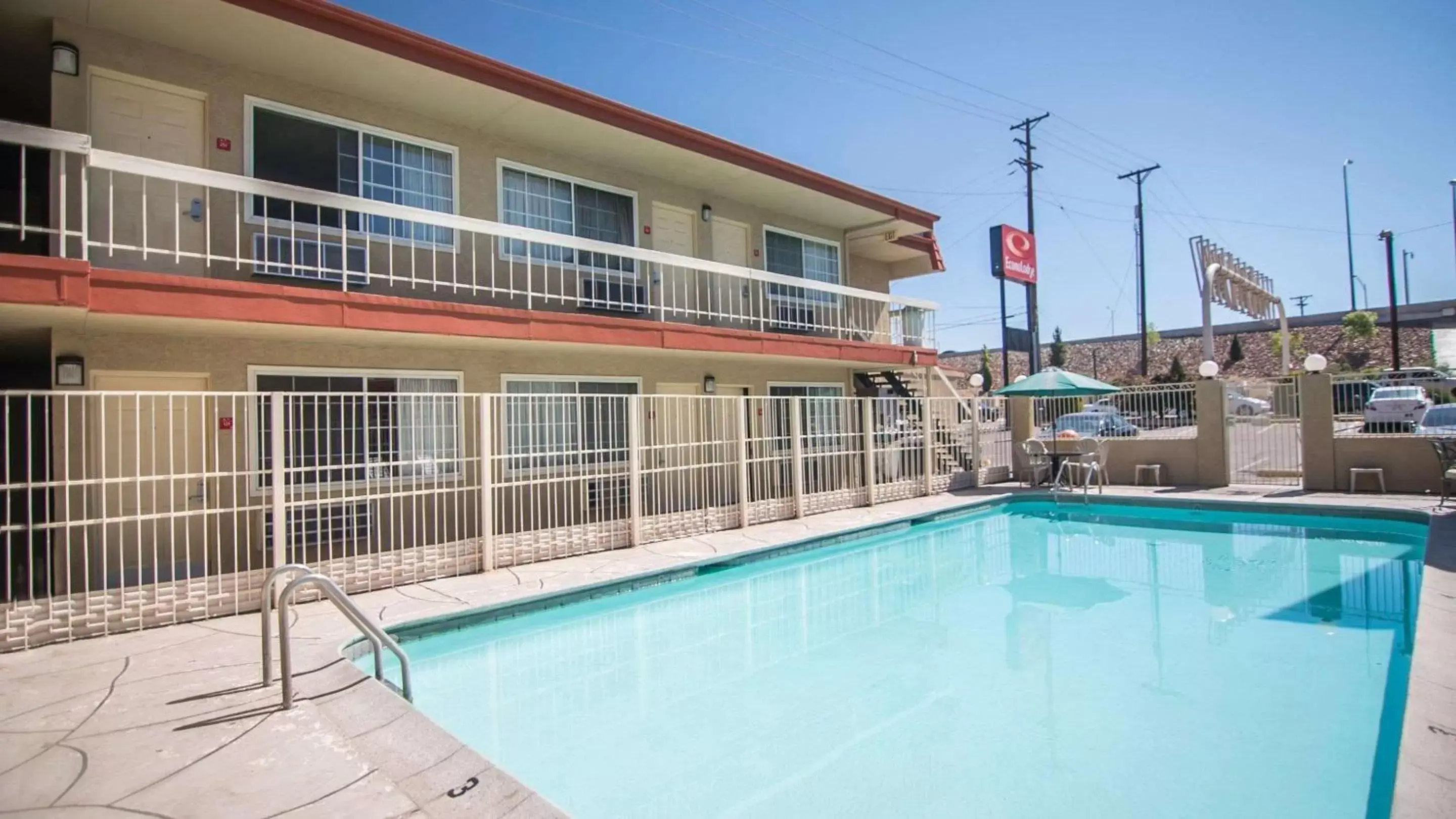 On site, Swimming Pool in Econo Lodge Downtown Albuquerque