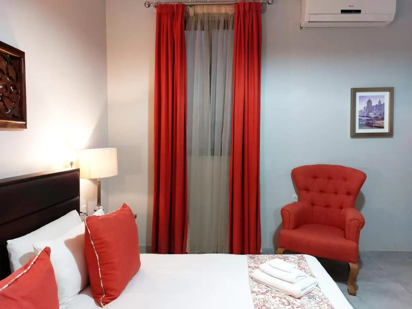 Large Twin Room in Casa Birmula Boutique Hotel Large Twin Room in Casa Birmula Boutique Hotel