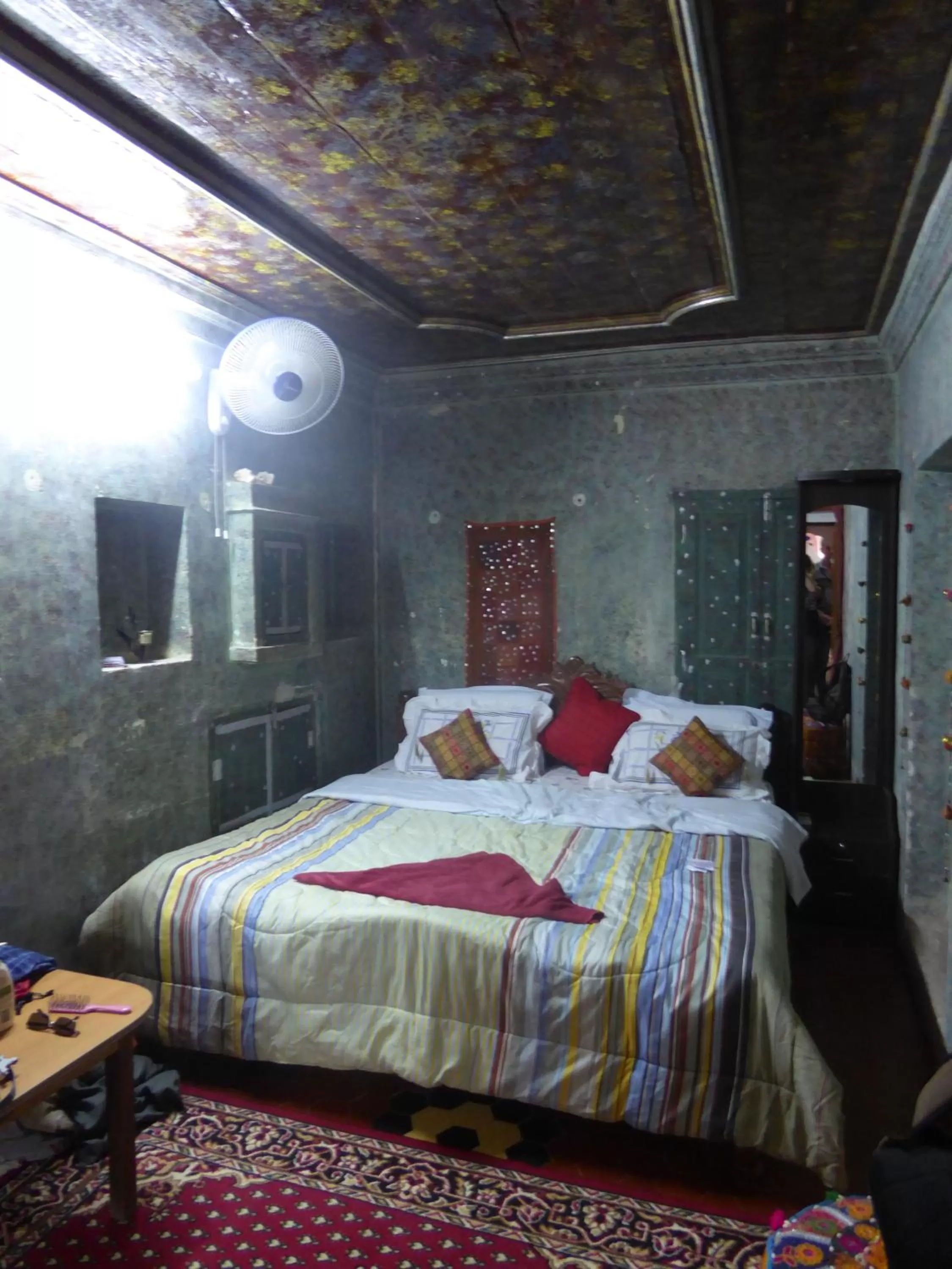 Bed in Tanisha Heritage Haweli