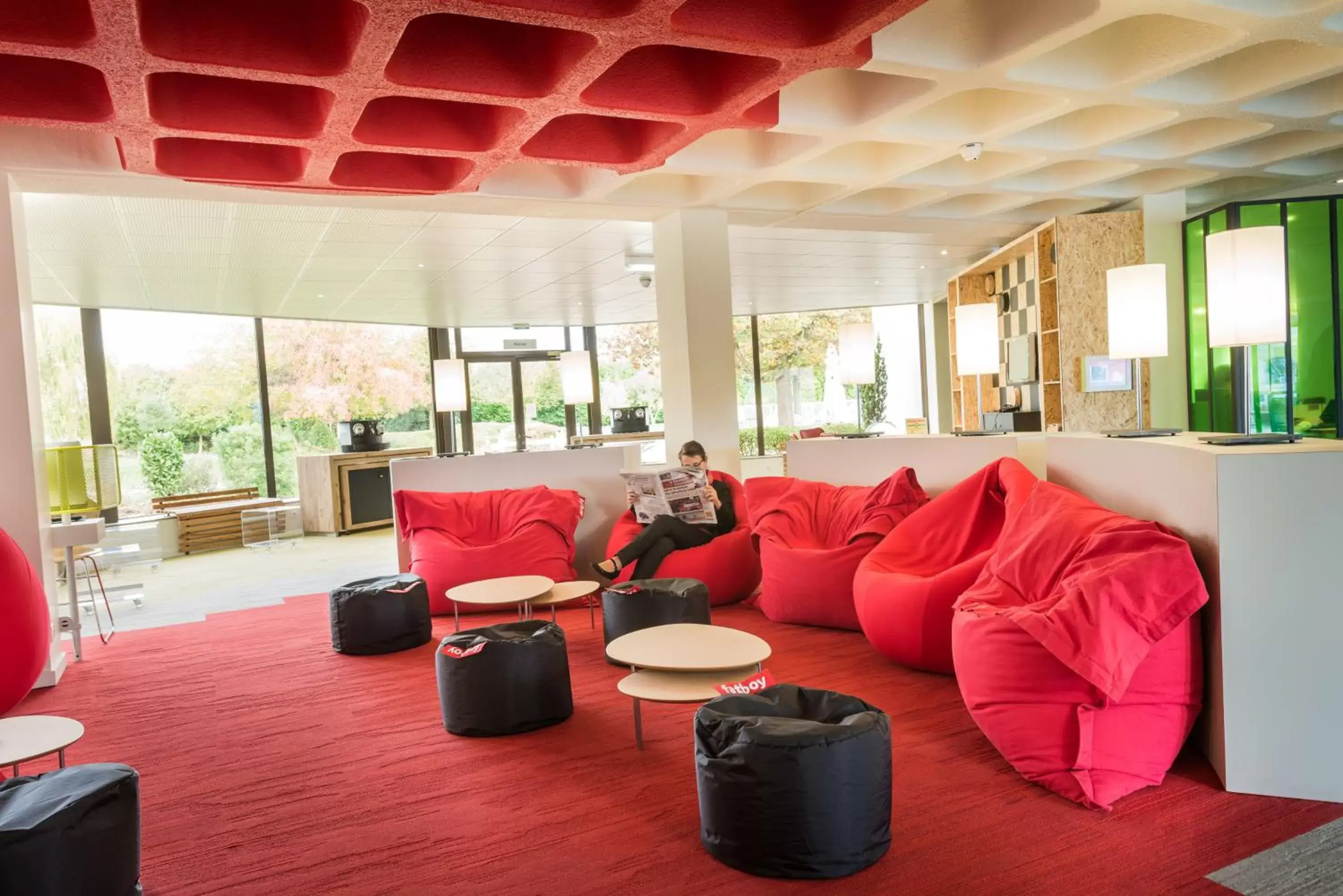 Lobby or reception in ibis Styles Tours Sud