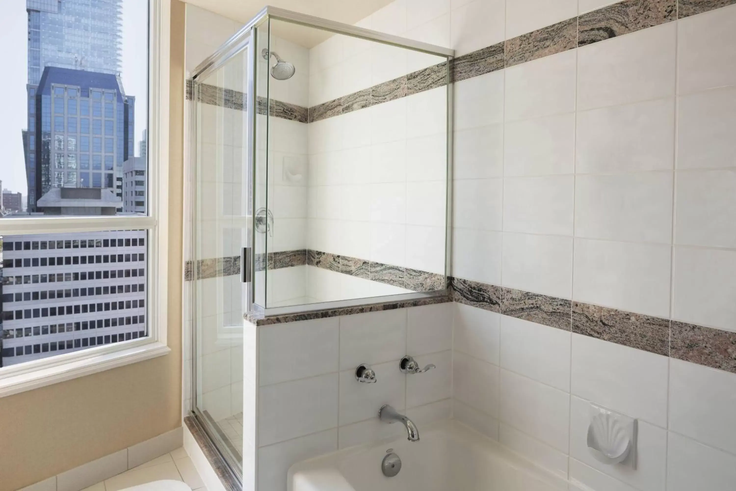 Bathroom in Vancouver Marriott Pinnacle Downtown Hotel