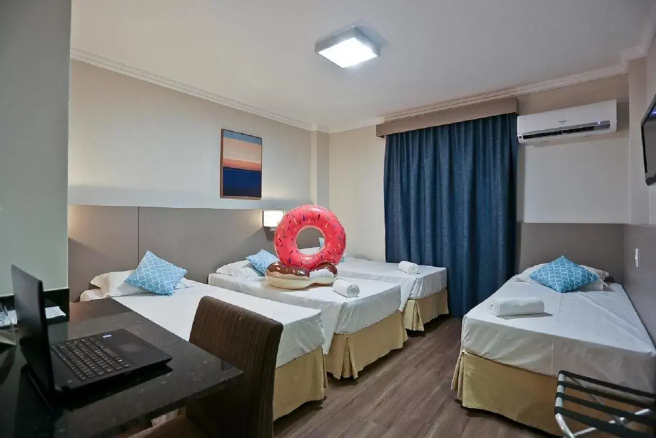 Bed in Sandri City Hotel