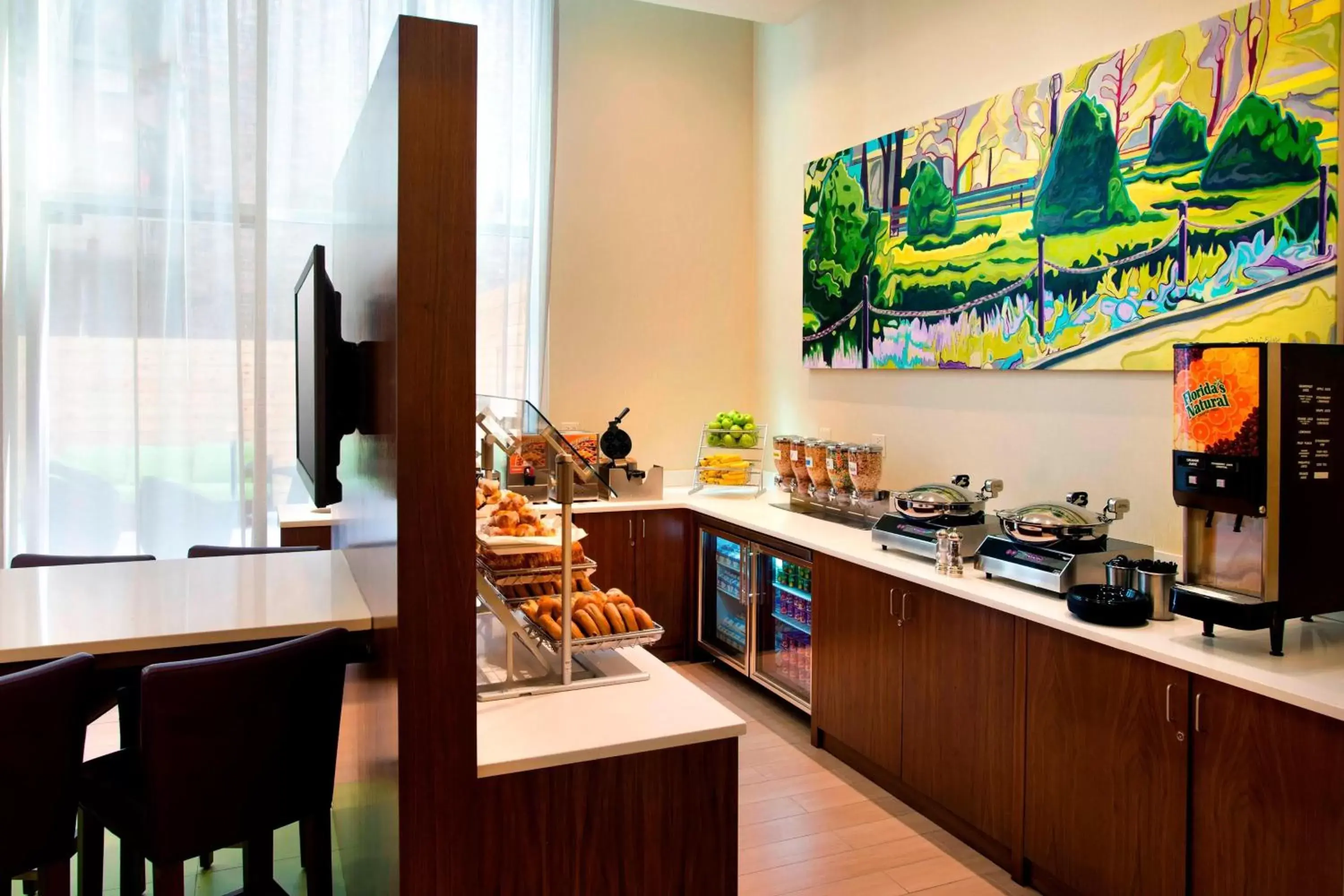 Breakfast in SpringHill Suites by Marriott New York Midtown Manhattan/Fifth Avenue