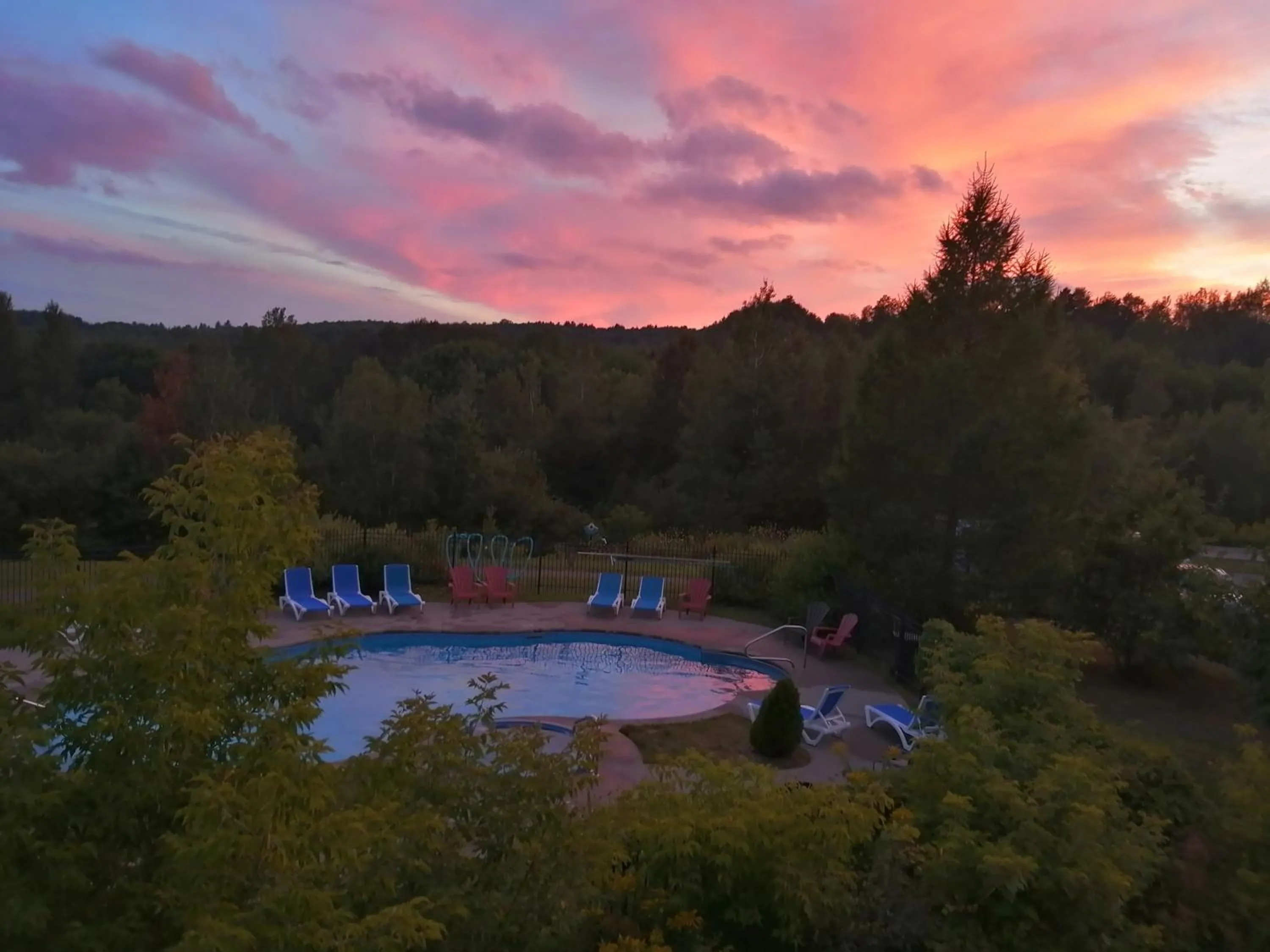 Swimming pool in Condos Hotel Lion D'Or