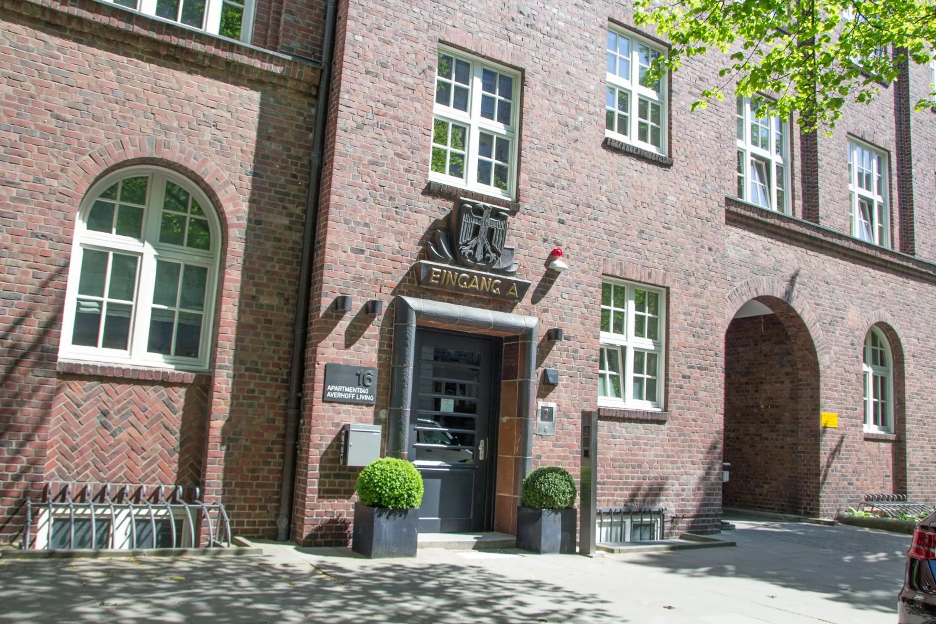 Facade/entrance in Apartment040