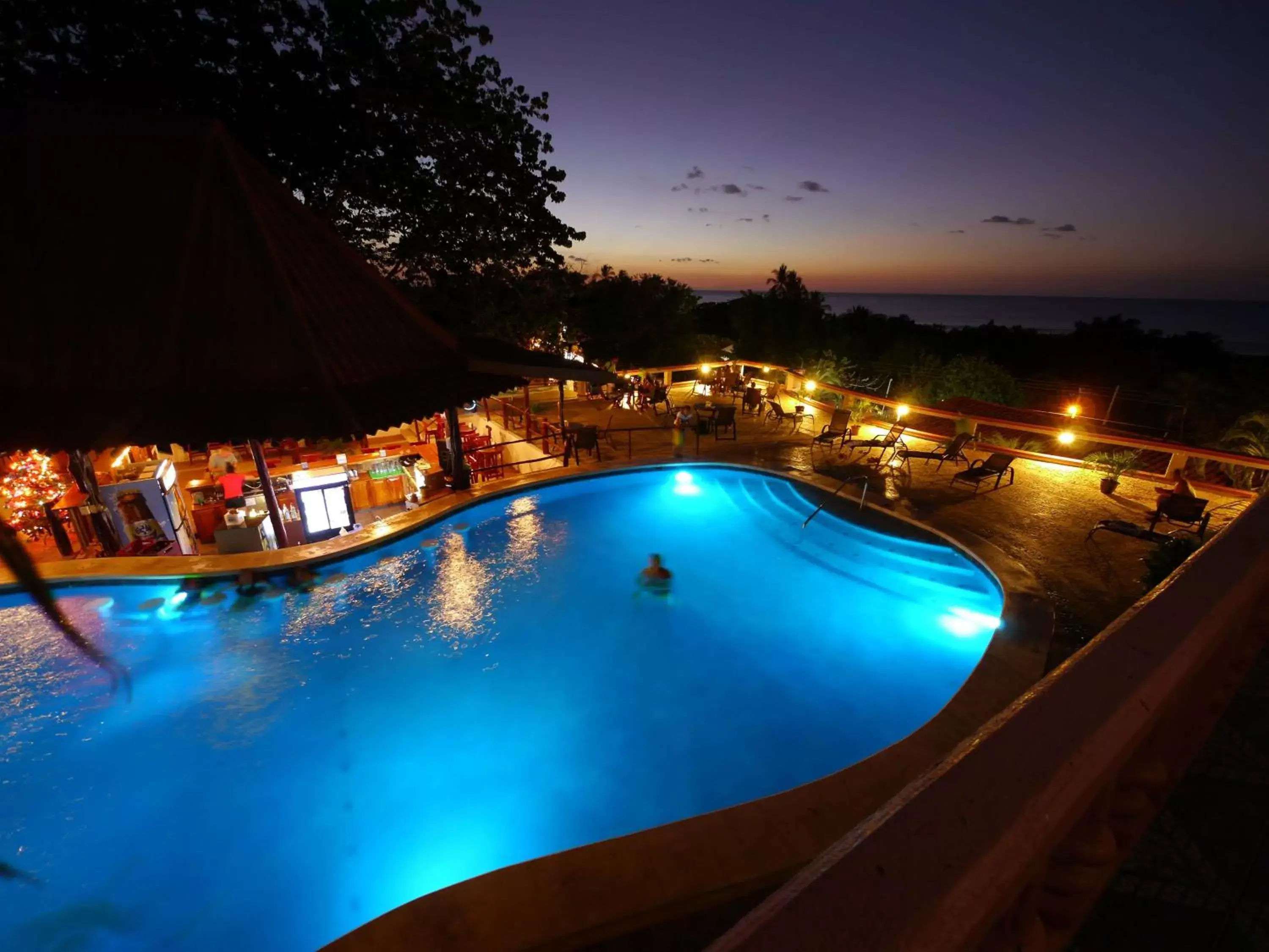 On site, Swimming Pool in Best Western Tamarindo Vista Villas