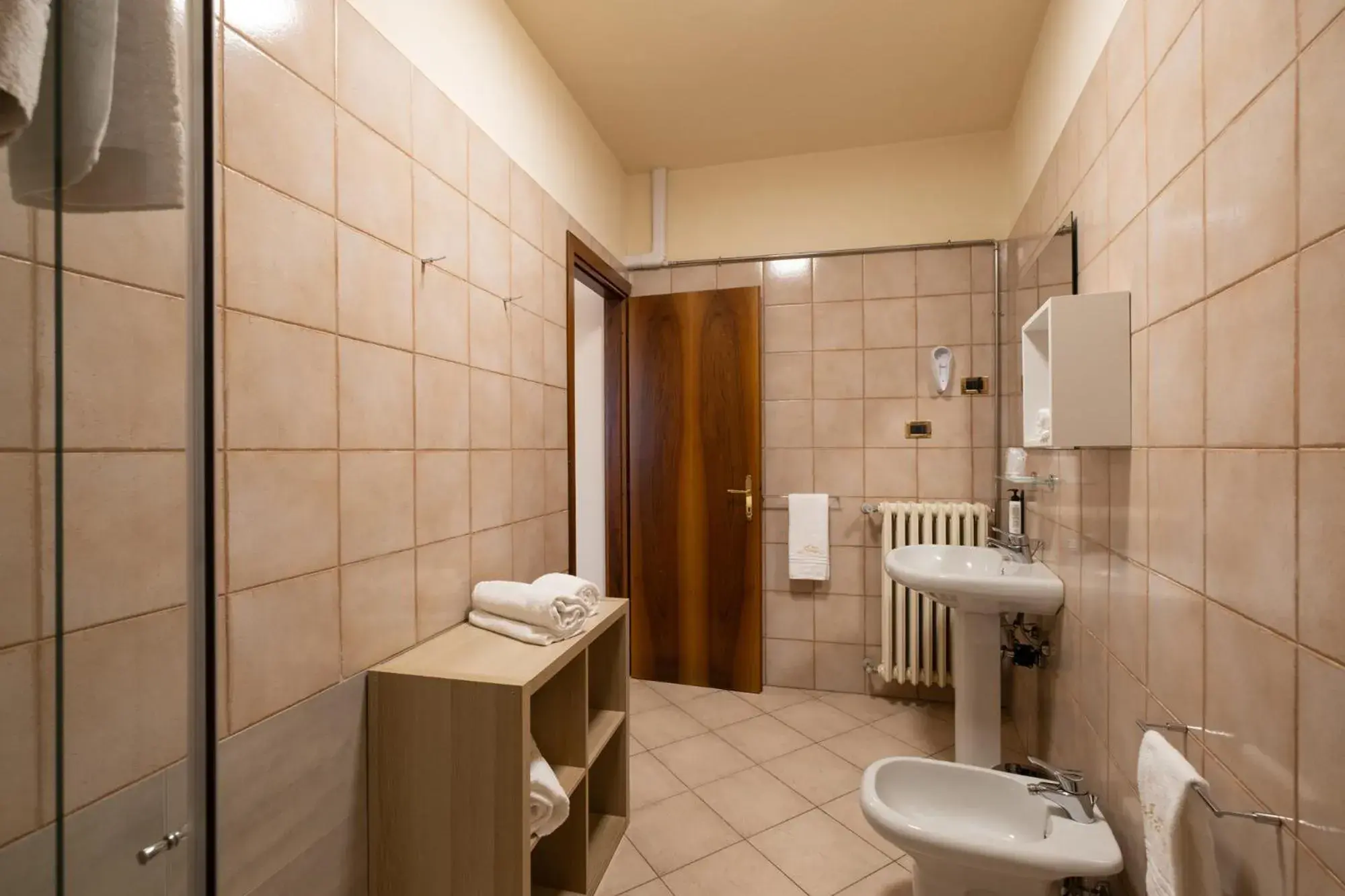Bathroom in Hotel San Lorenzo
