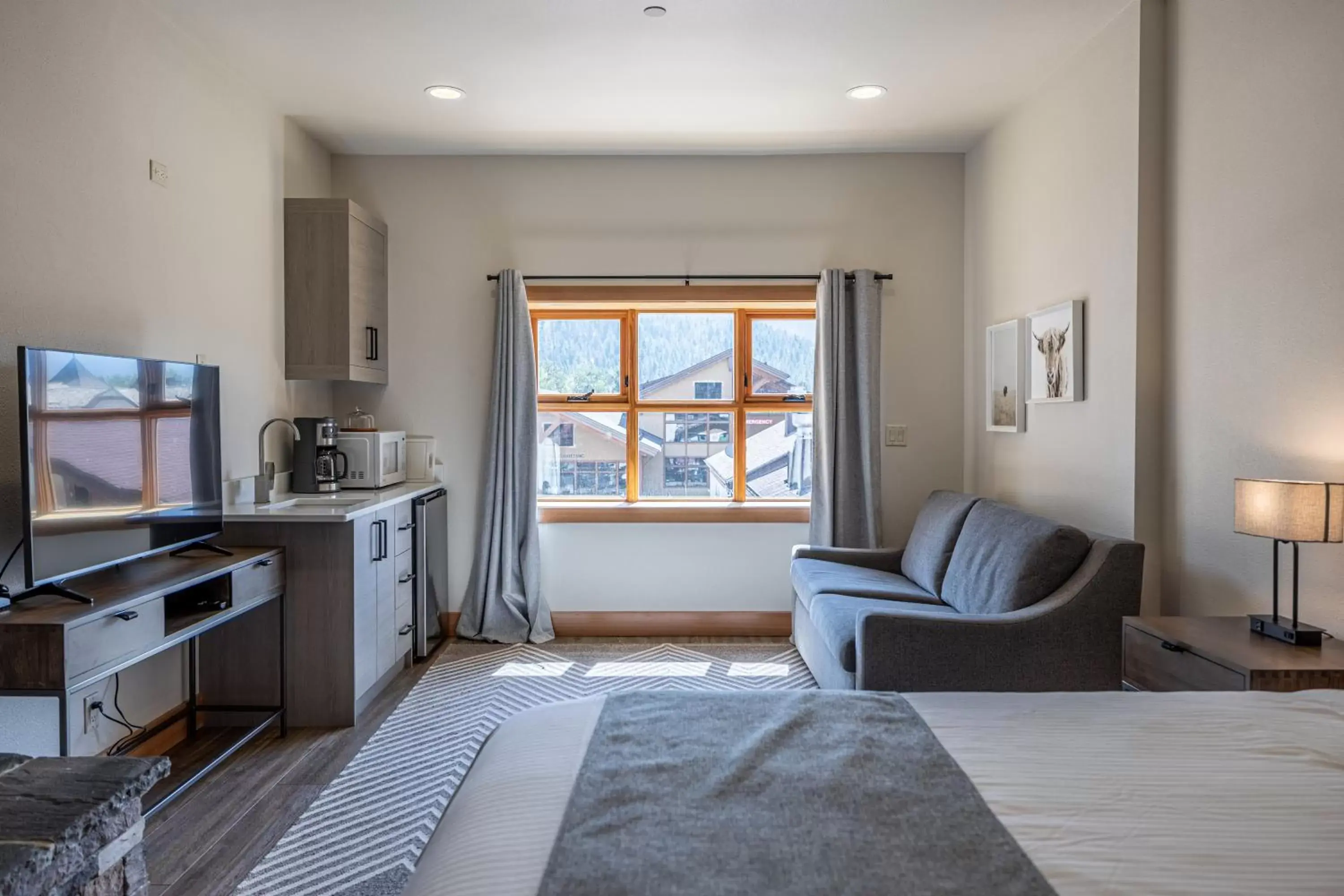 Bedroom, Seating Area in Alpen Dorf Pension