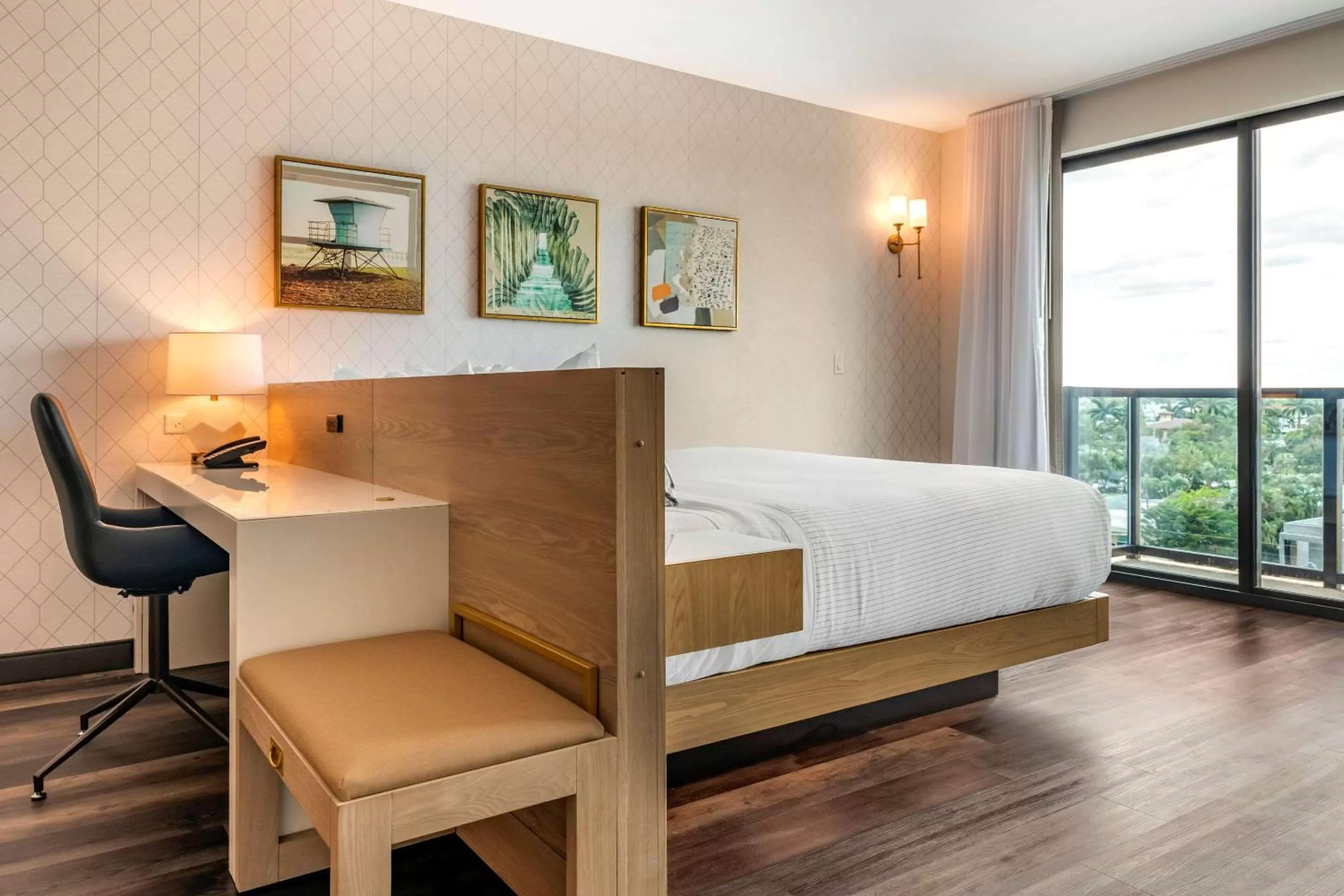 King Suite with Ocean View - Non Smoking in Cambria Hotel Fort Lauderdale Beach