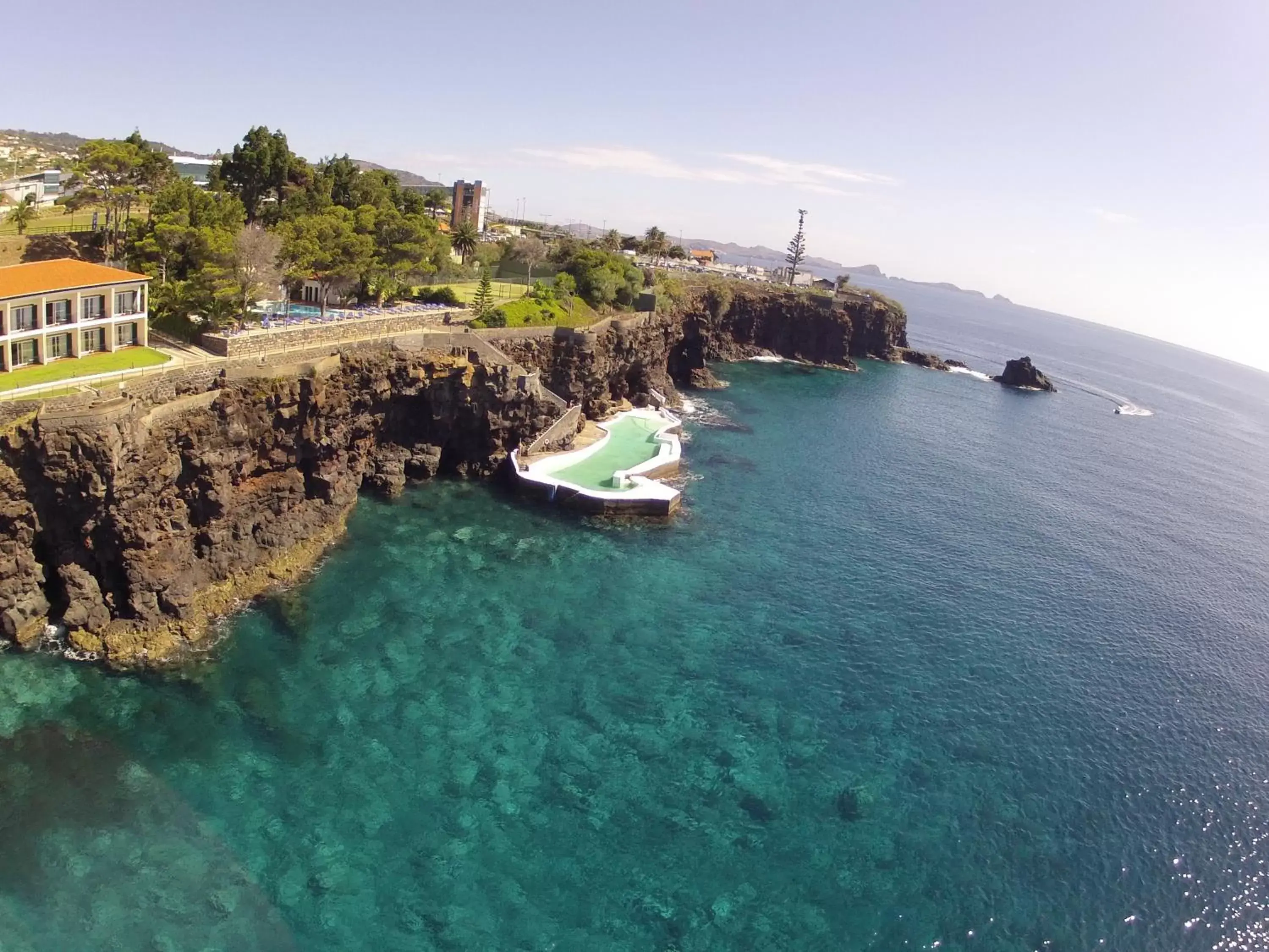 Swimming pool, Bird's-eye View in Albatroz Beach & Yacht Club