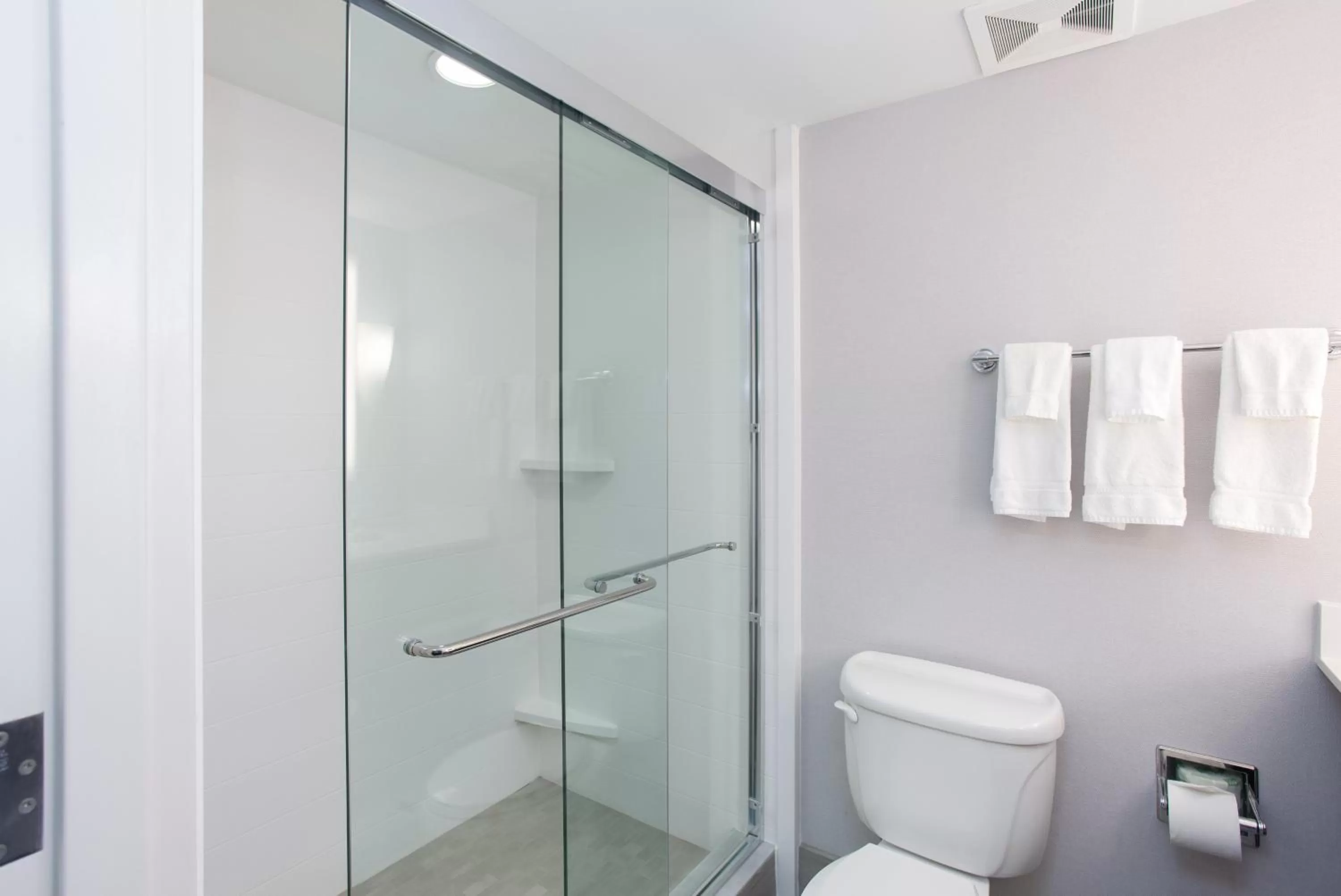 Bathroom in Holiday Inn Hotel & Suites Tallahassee Conference Center North by IHG