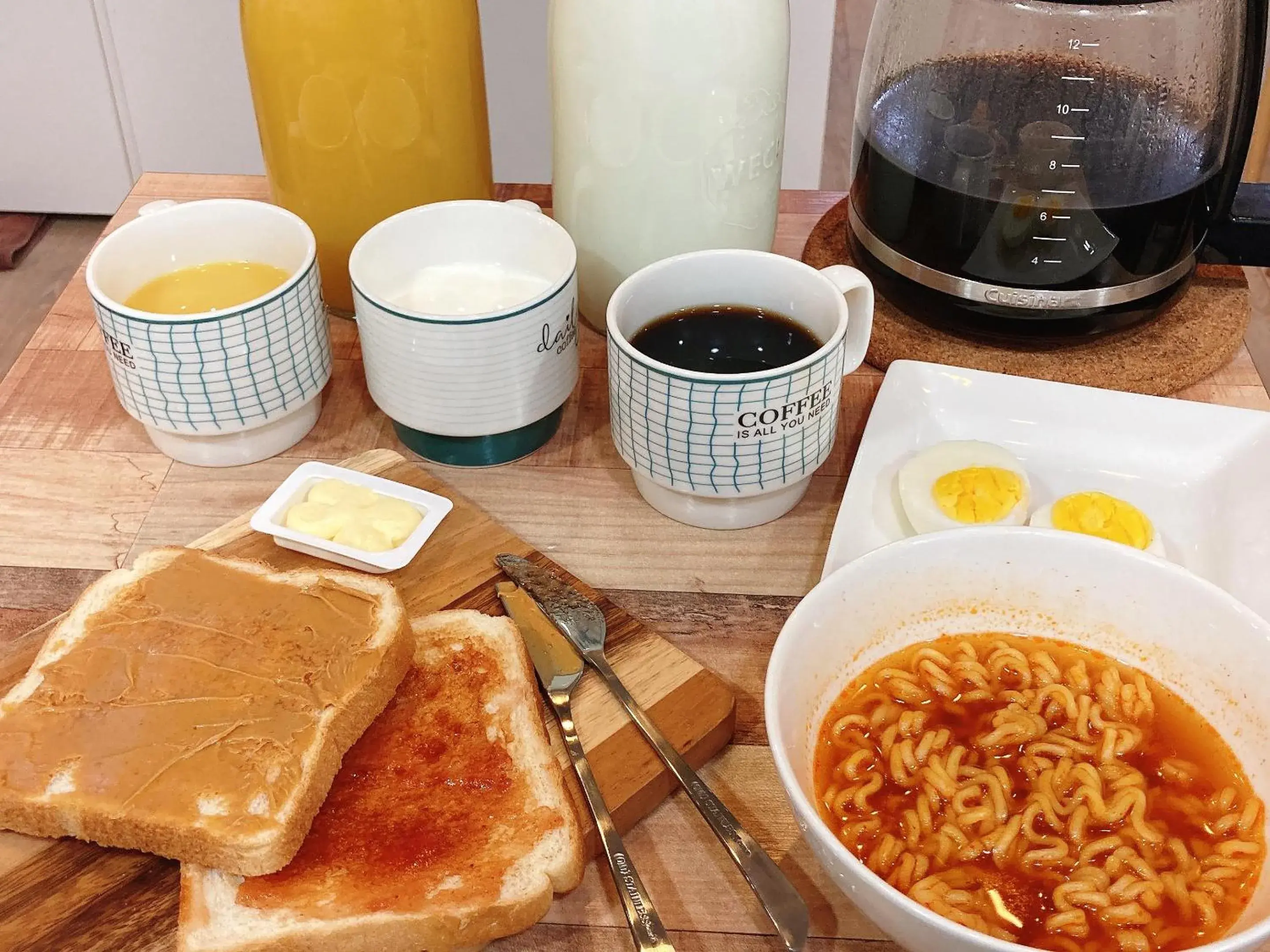 Buffet breakfast in YaKorea Hostel Dongdaemun