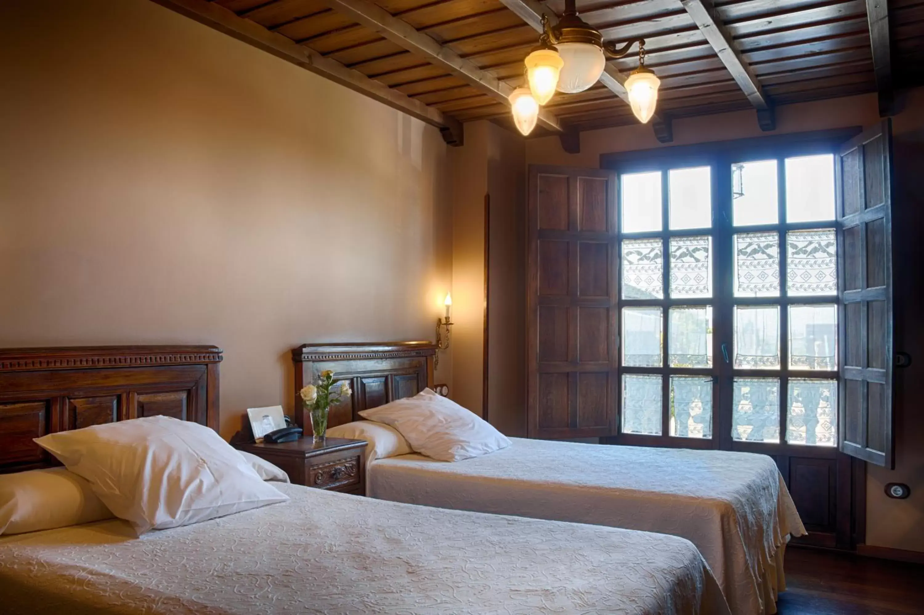 Bed, Room Photo in La Moncloa de San Lazaro