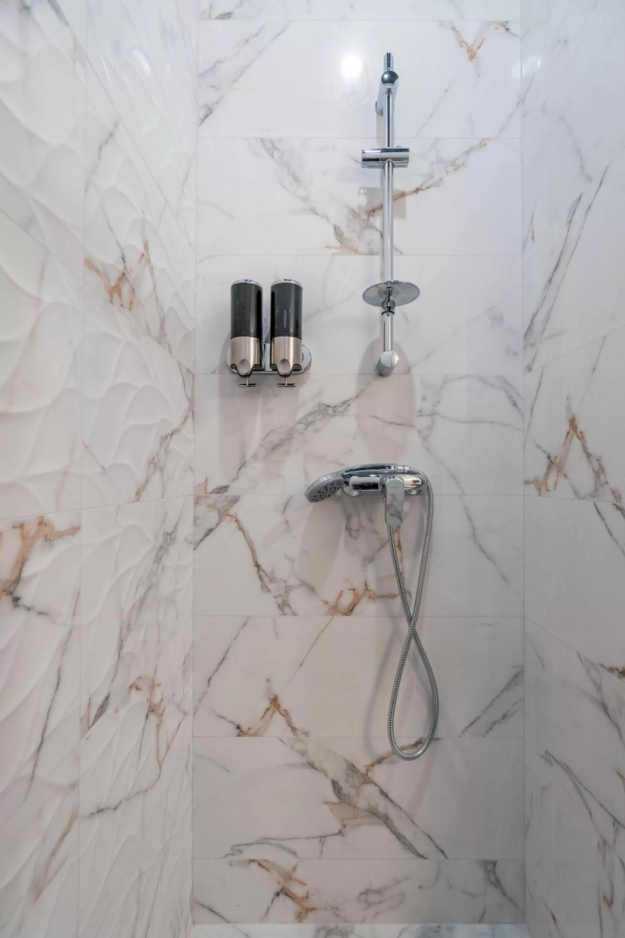 Shower in Constant Tbilisi